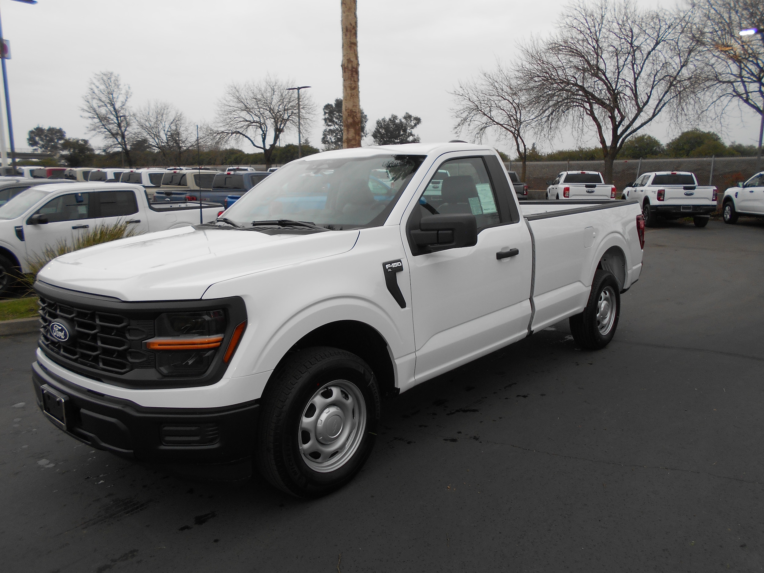 2026 Ford F-150 XL's photo