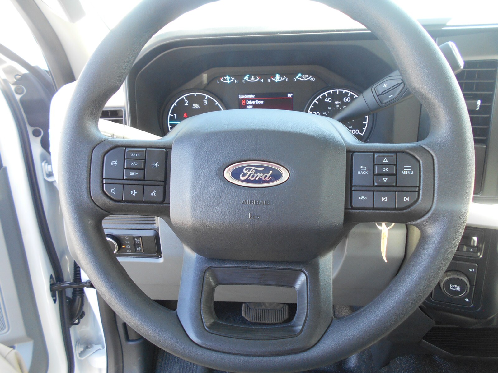 2024 Ford F-550 photo 4