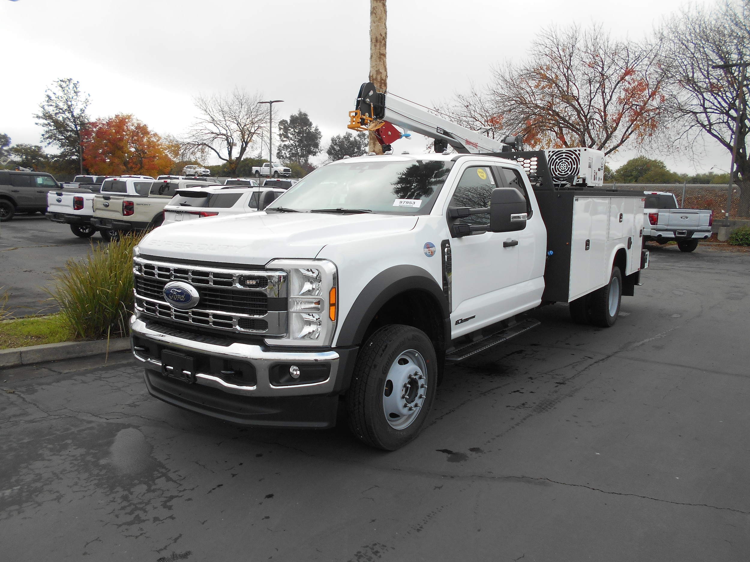 2025 Ford F-550 Super Duty Chassis Cab XL's photo