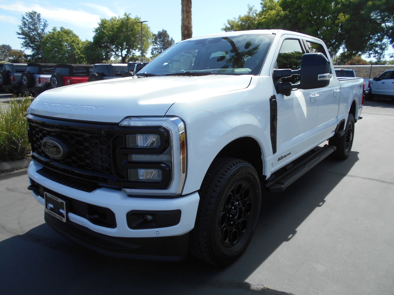 2025 Ford F-350 Super Duty Lariat's photo