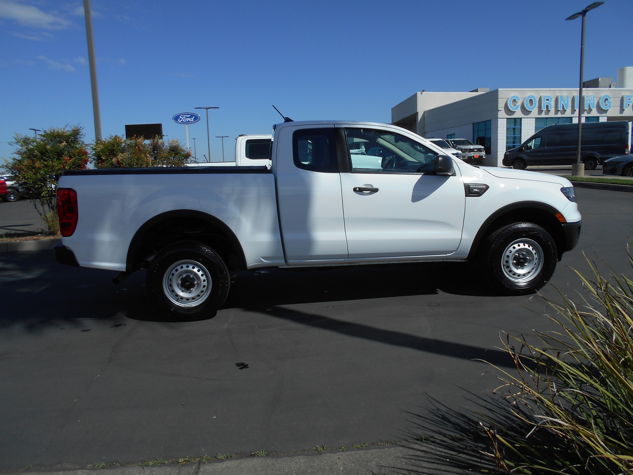 2022 Ford Ranger Vinyl photo 3