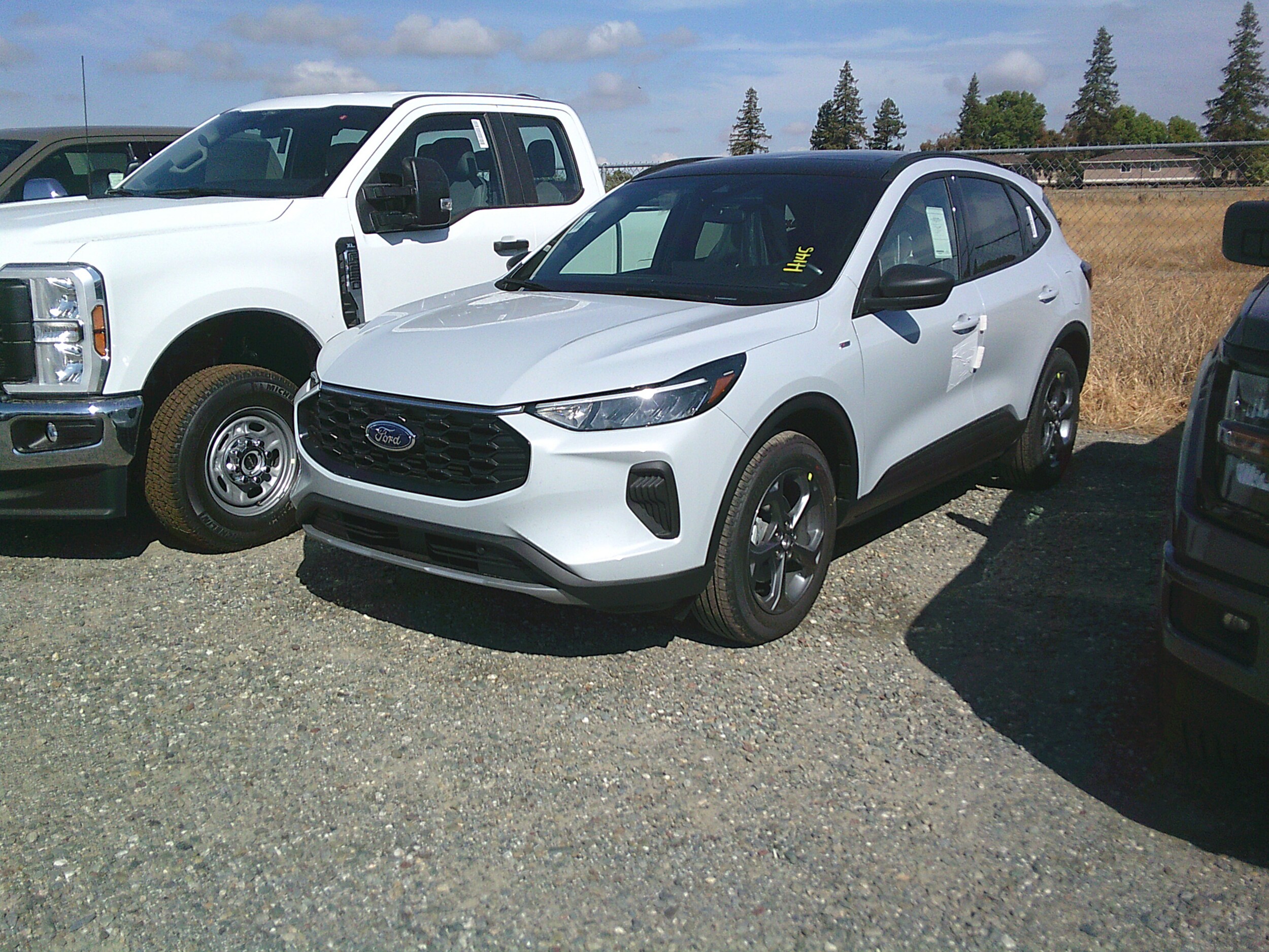 2025 Ford Escape ST-Line photo 3