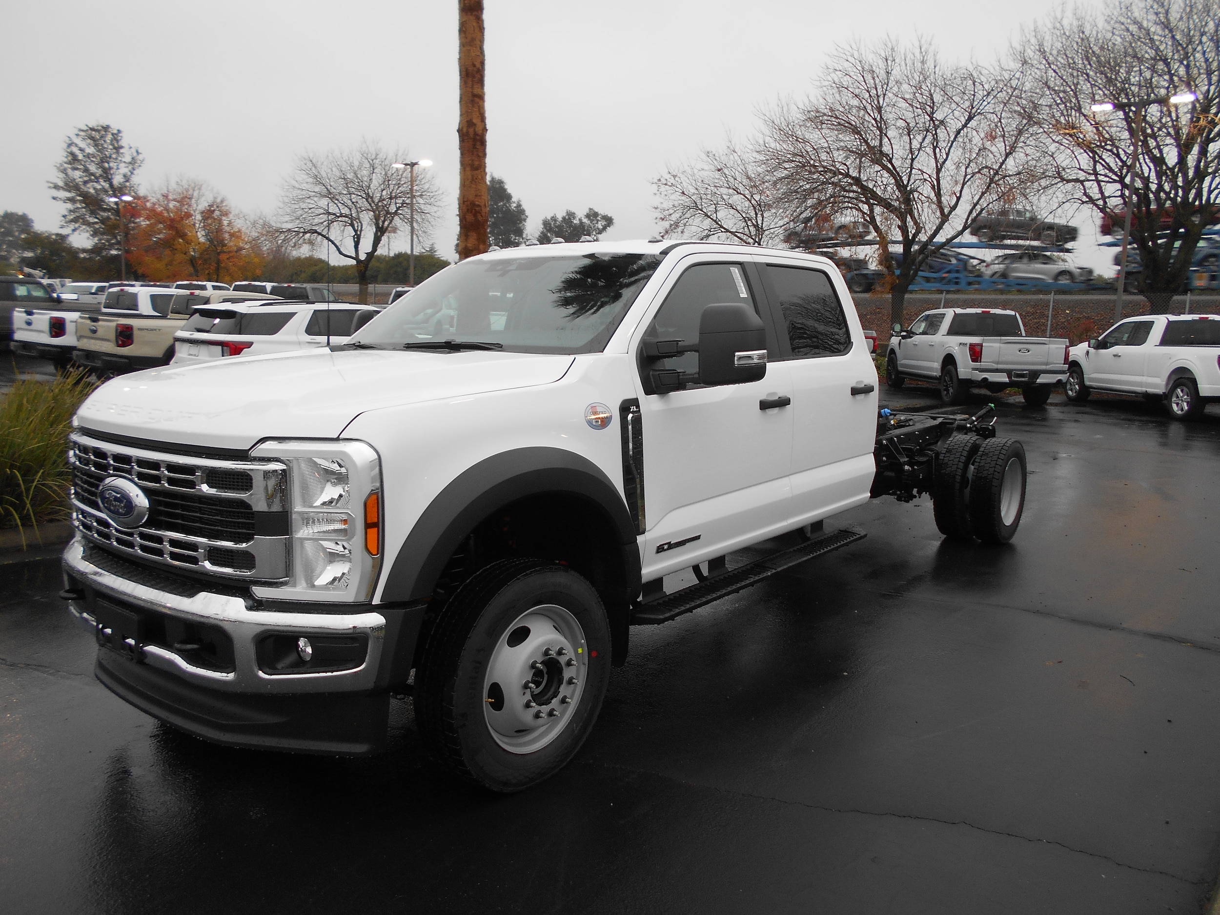 2026 Ford F-550 Super Duty Chassis Cab XL's photo