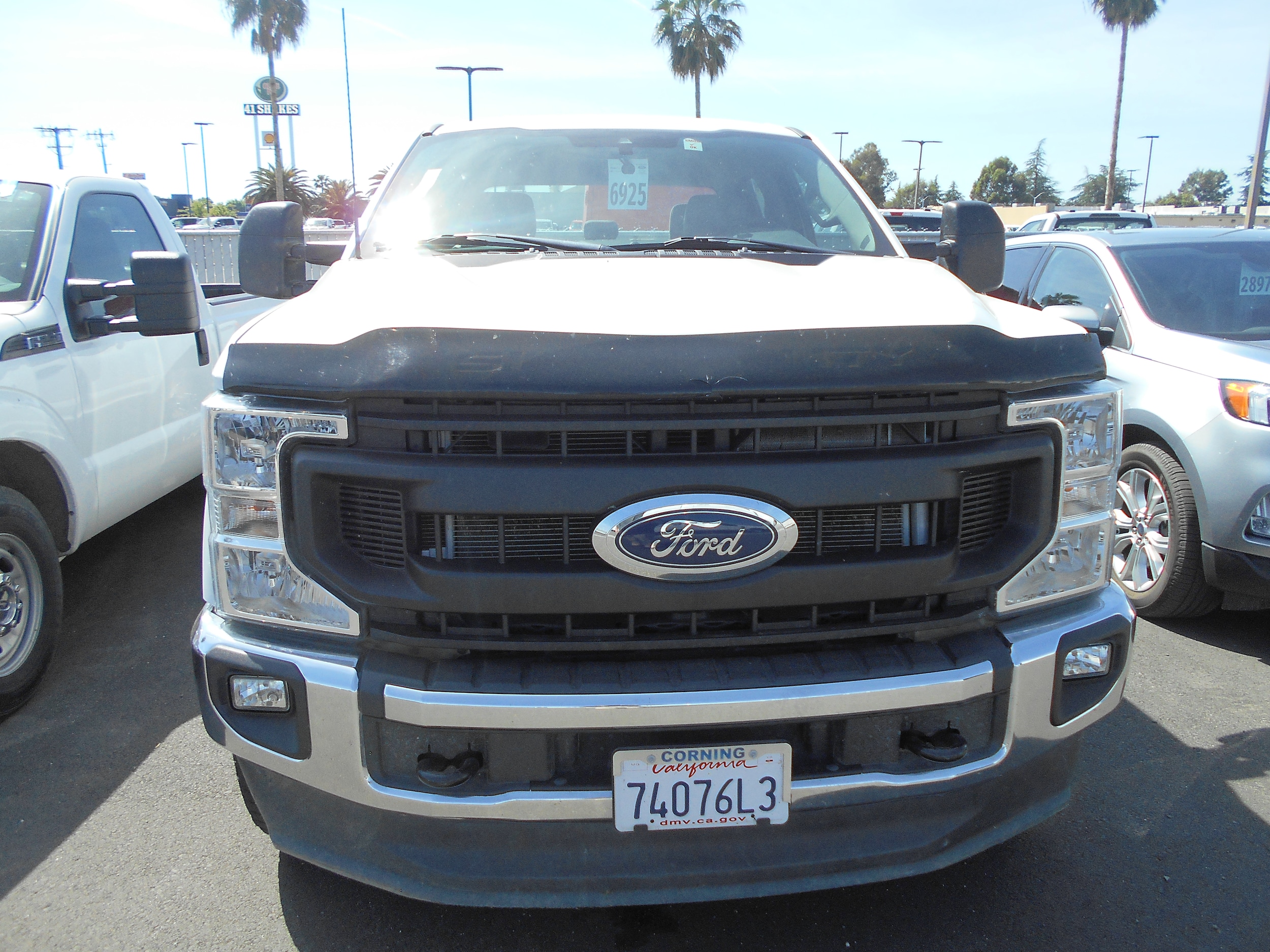 2022 Ford F-350 Vinyl photo 2