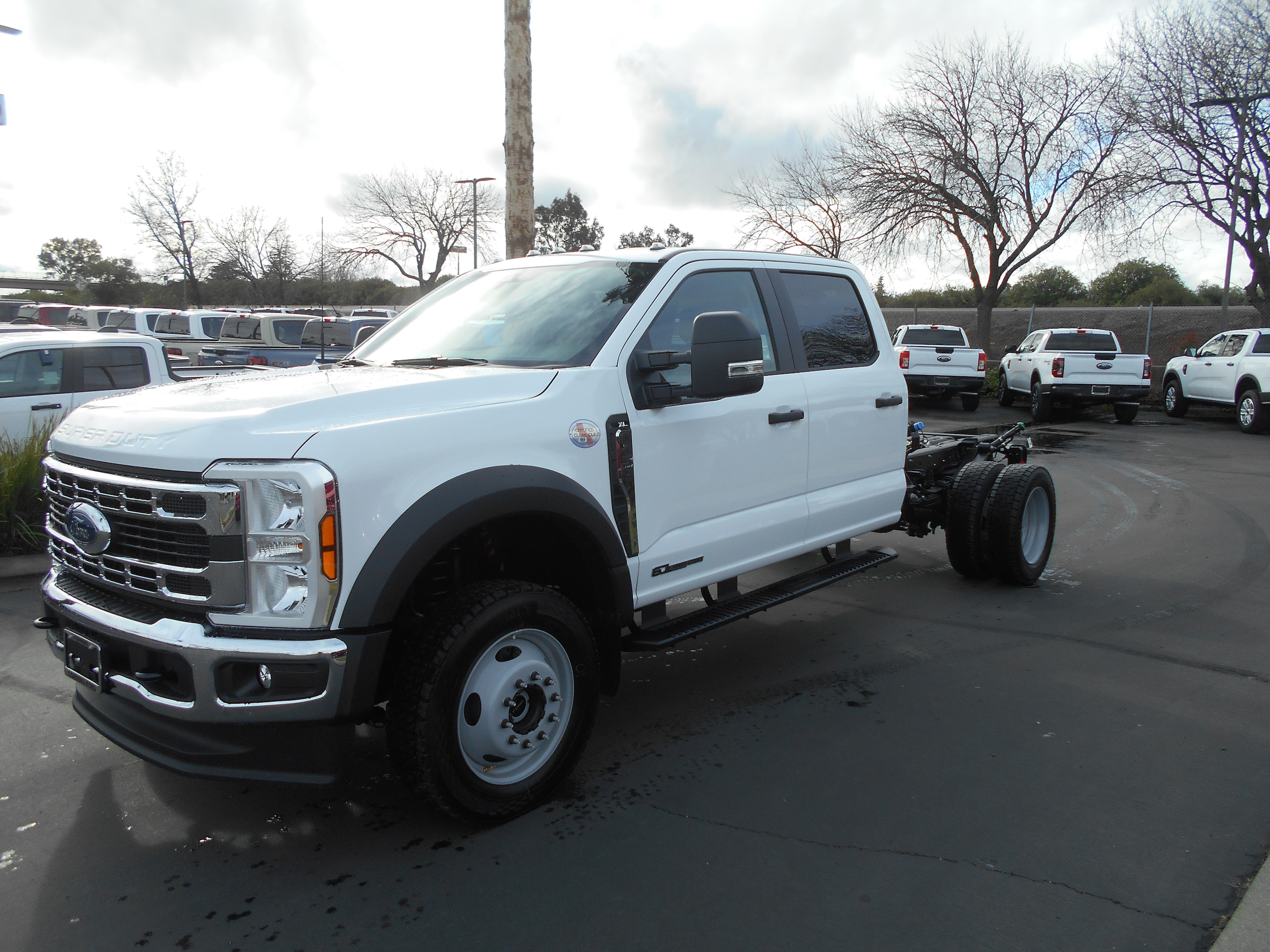 2026 Ford F-450 Super Duty Chassis Cab XL's photo