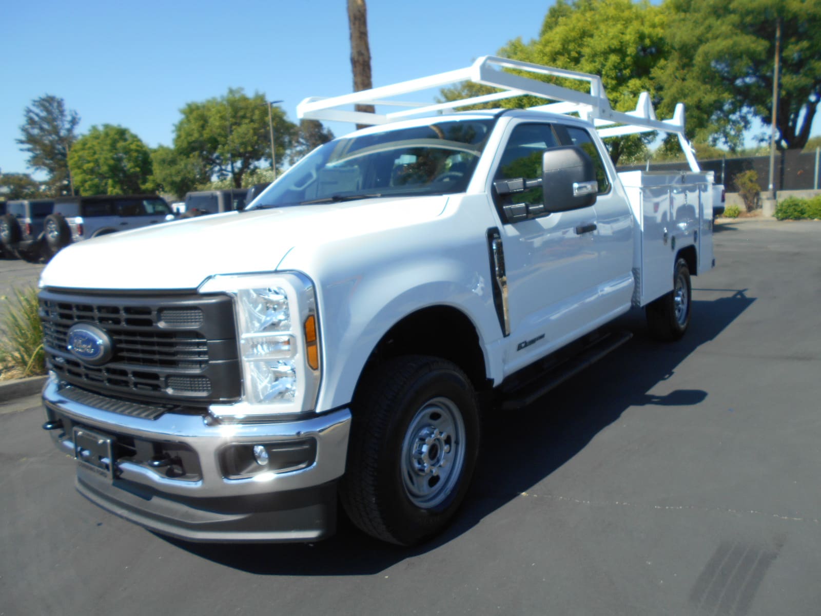 2025 Ford F-250 Super Duty XL's photo