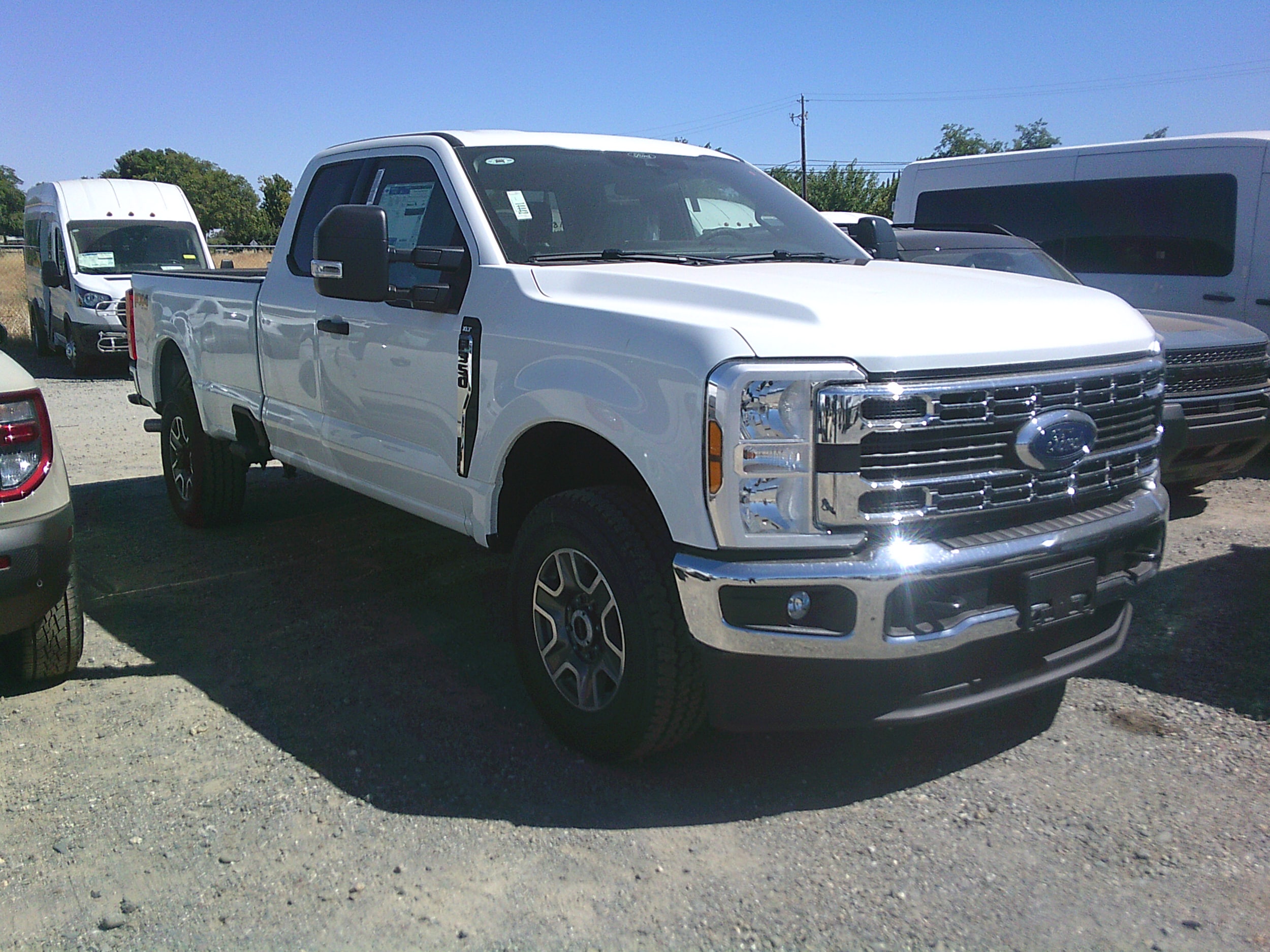 2025 Ford F-350 Super Duty XLT's photo