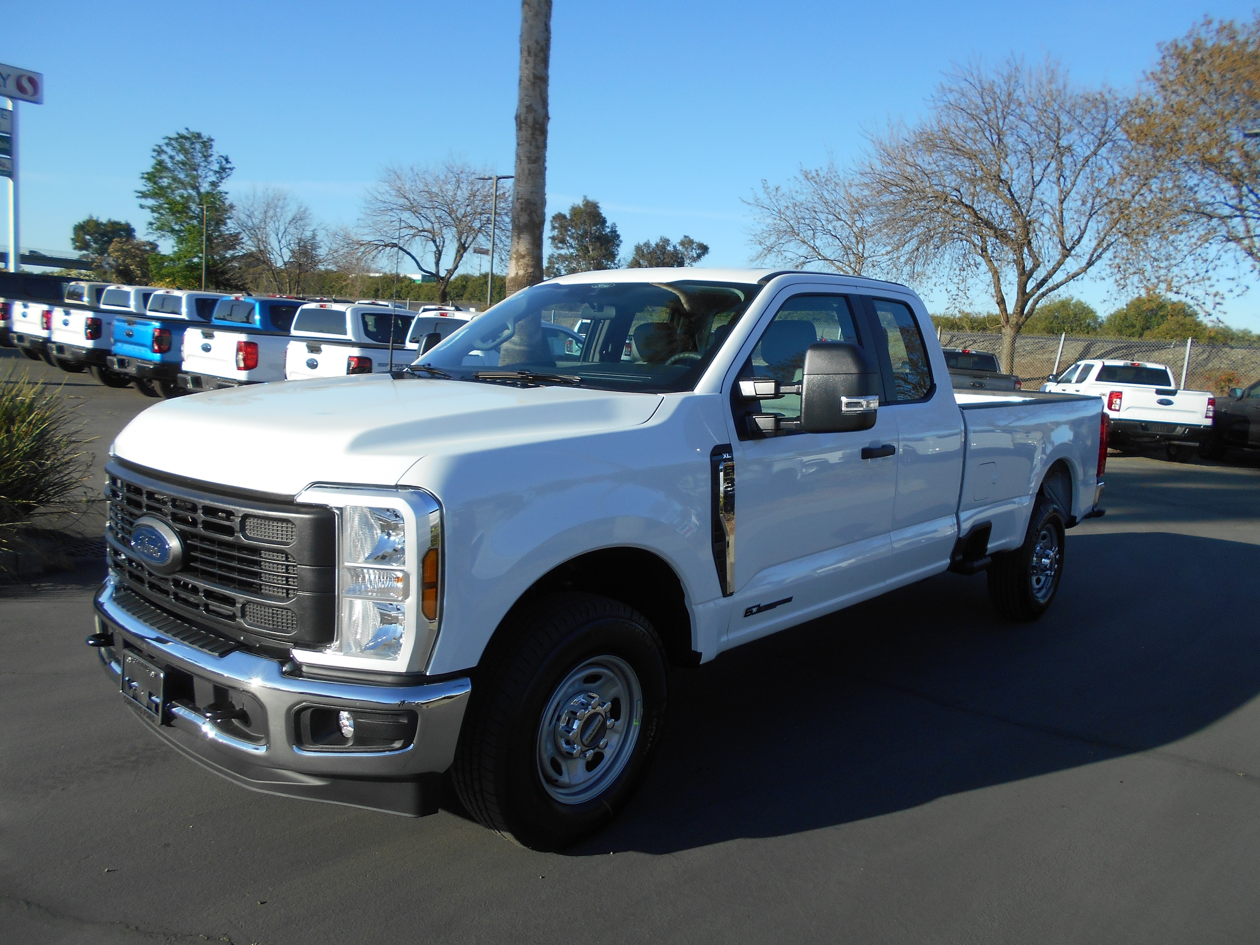 2026 Ford F-350 XL SuperCab 8' Box SRW's photo