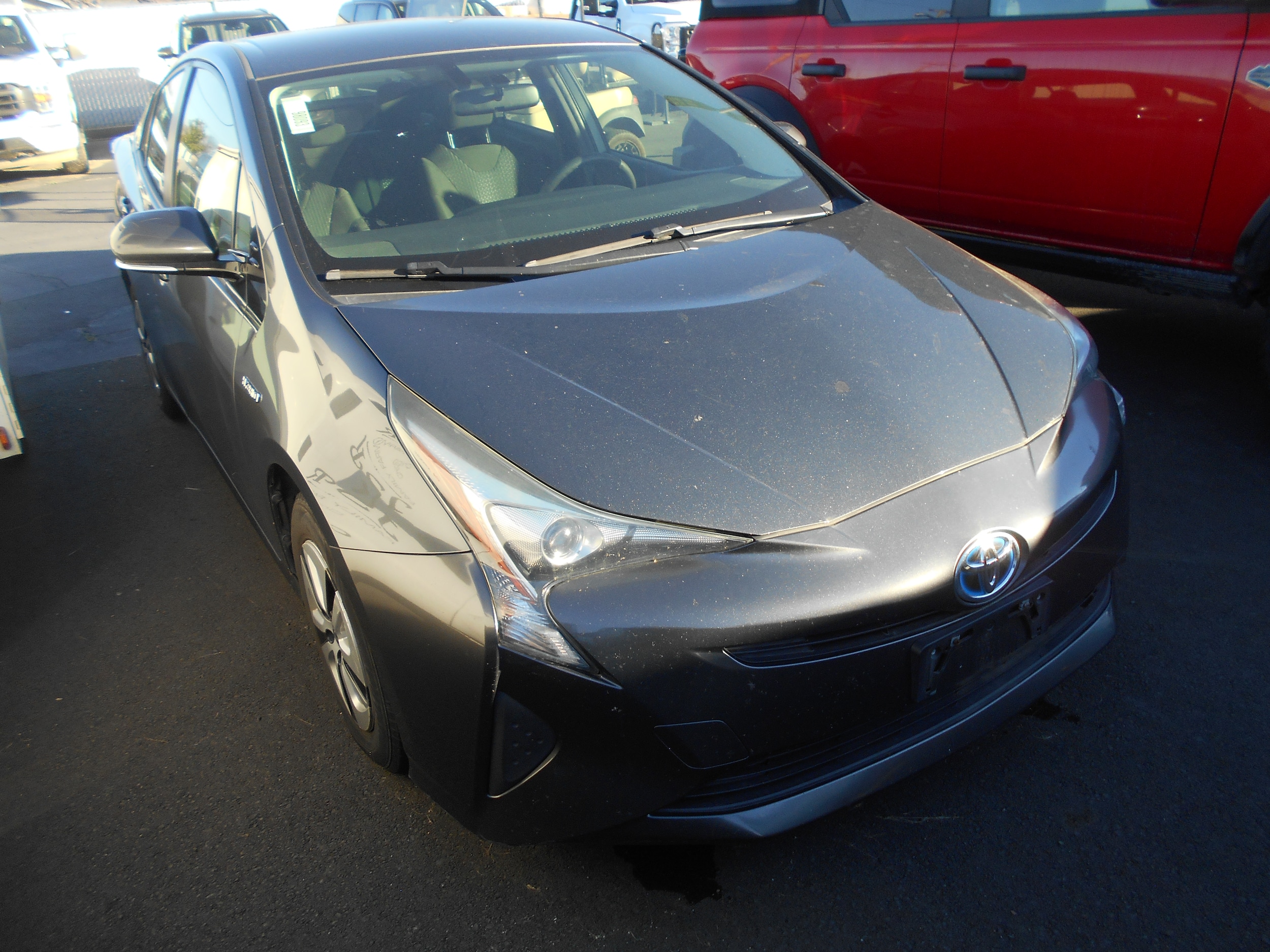 2016 Toyota Prius Base's photo
