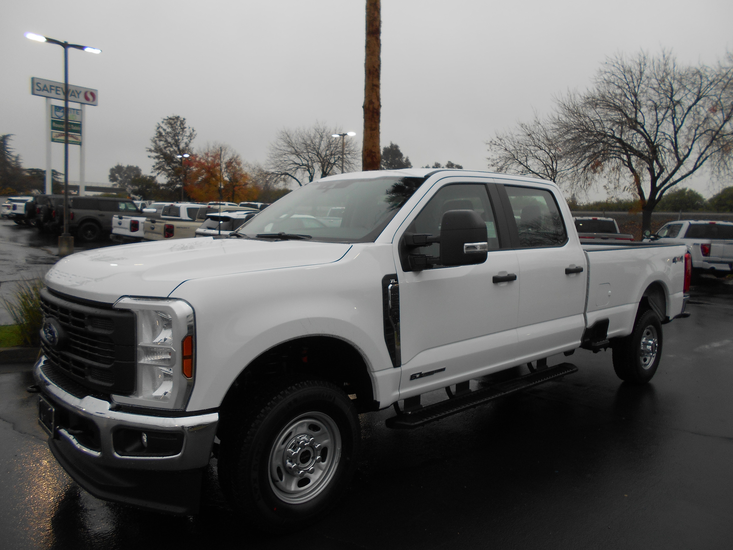 2026 Ford F-250 Super Duty XL's photo