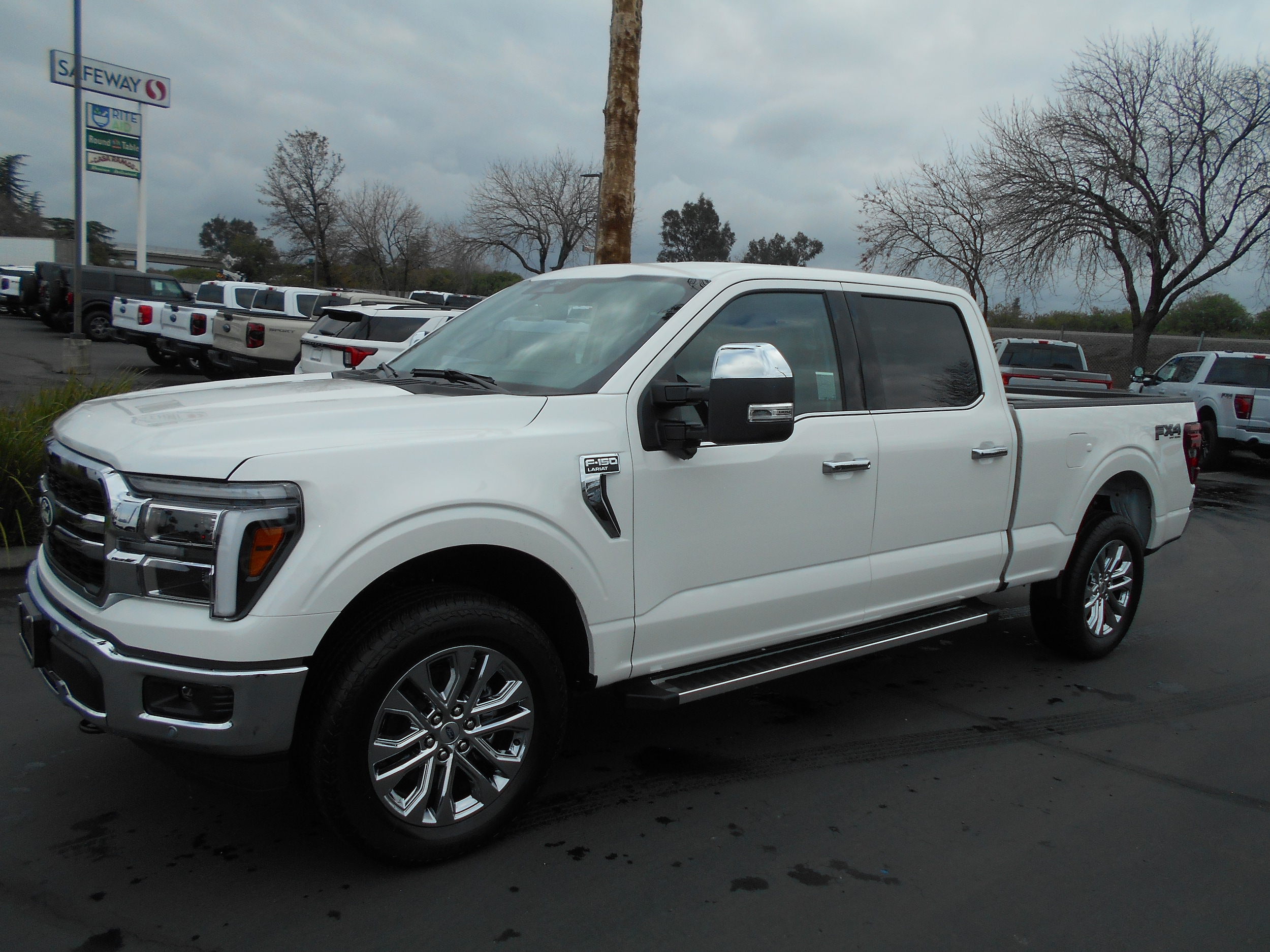 2025 Ford F-150 Lariat's photo