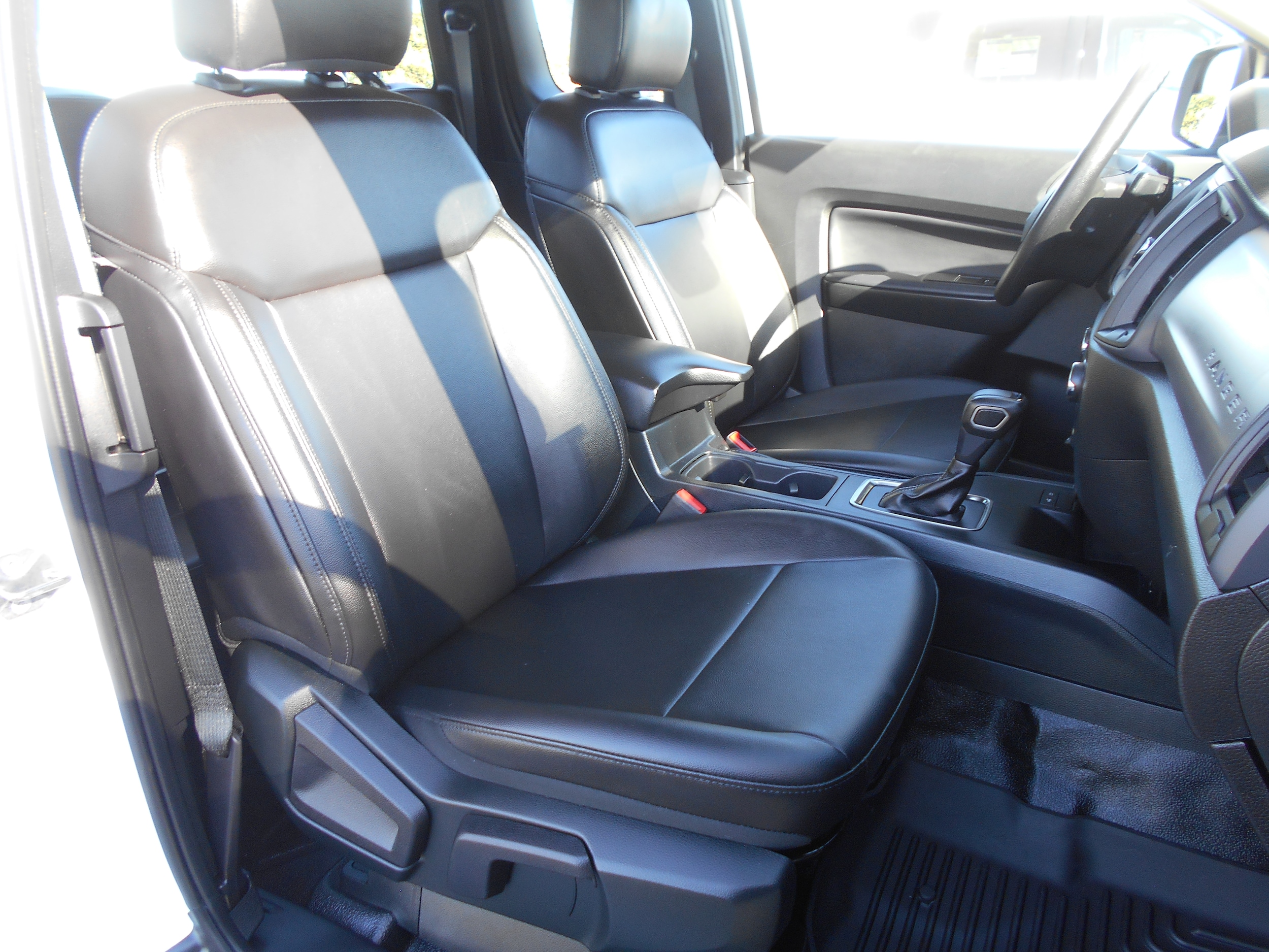 2022 Ford Ranger Vinyl photo 6