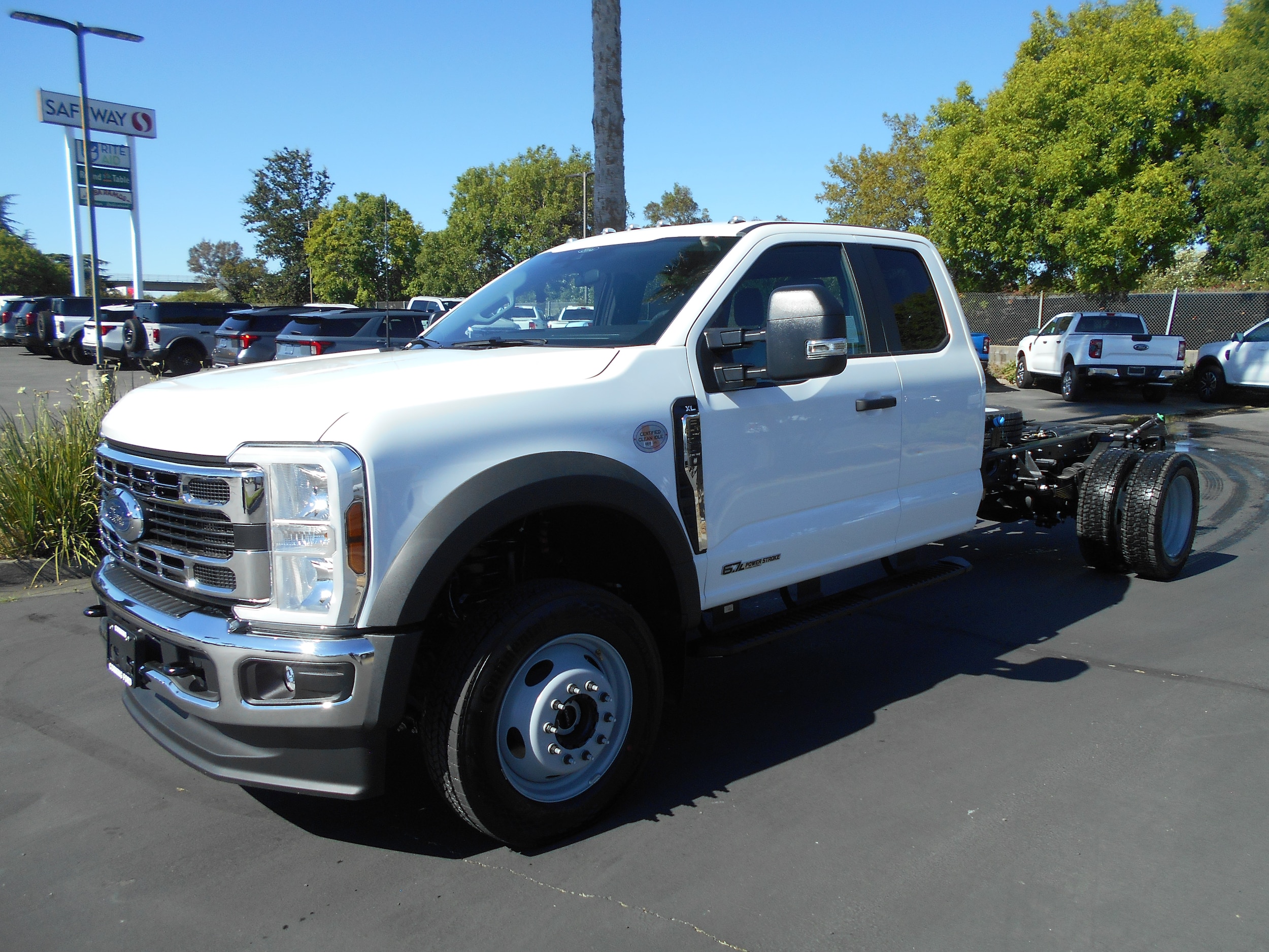2026 Ford F-550 XLT 4x4 SuperCab 168-In DRW's photo