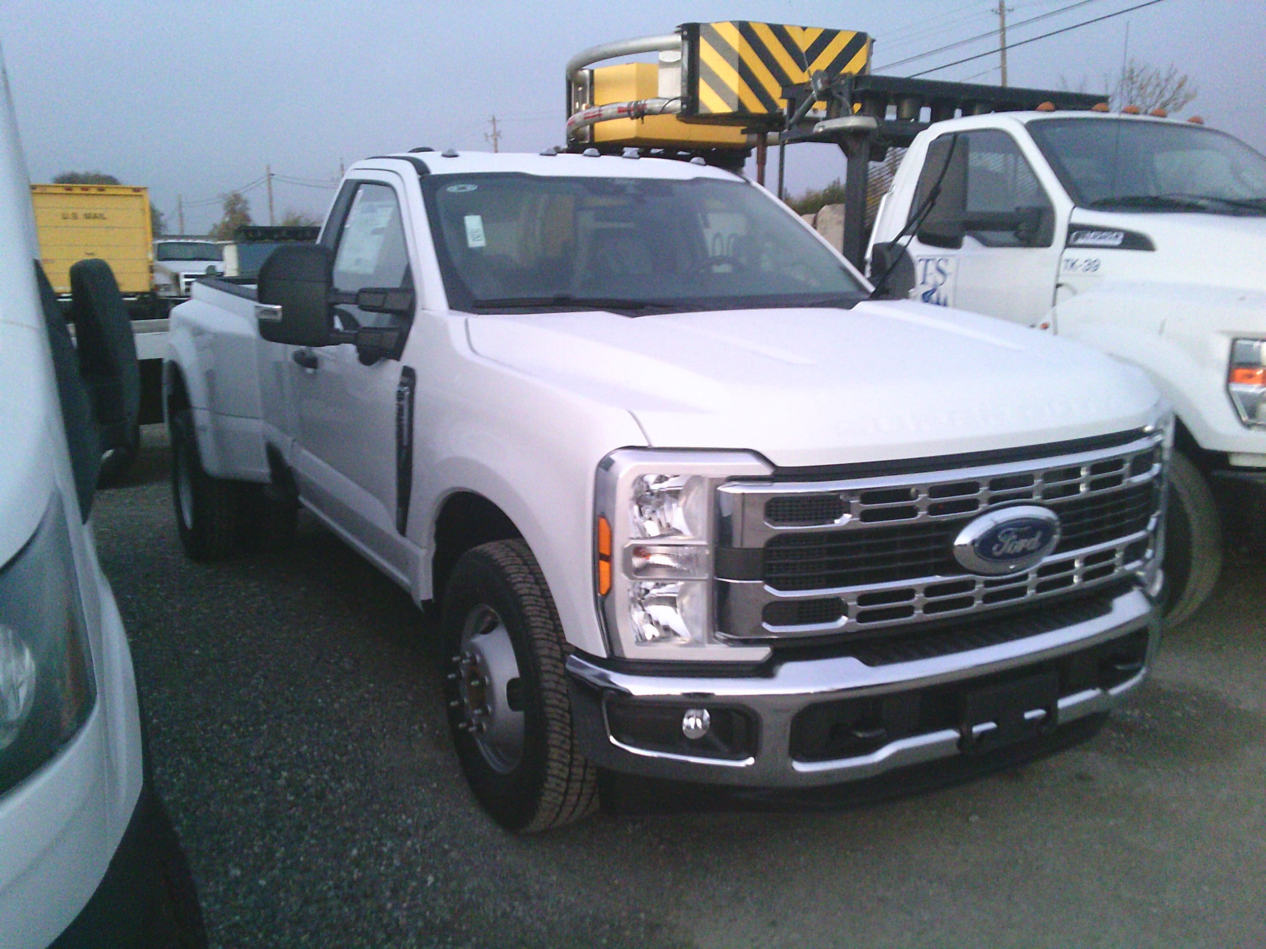 2026 Ford F-350 Super Duty XL's photo