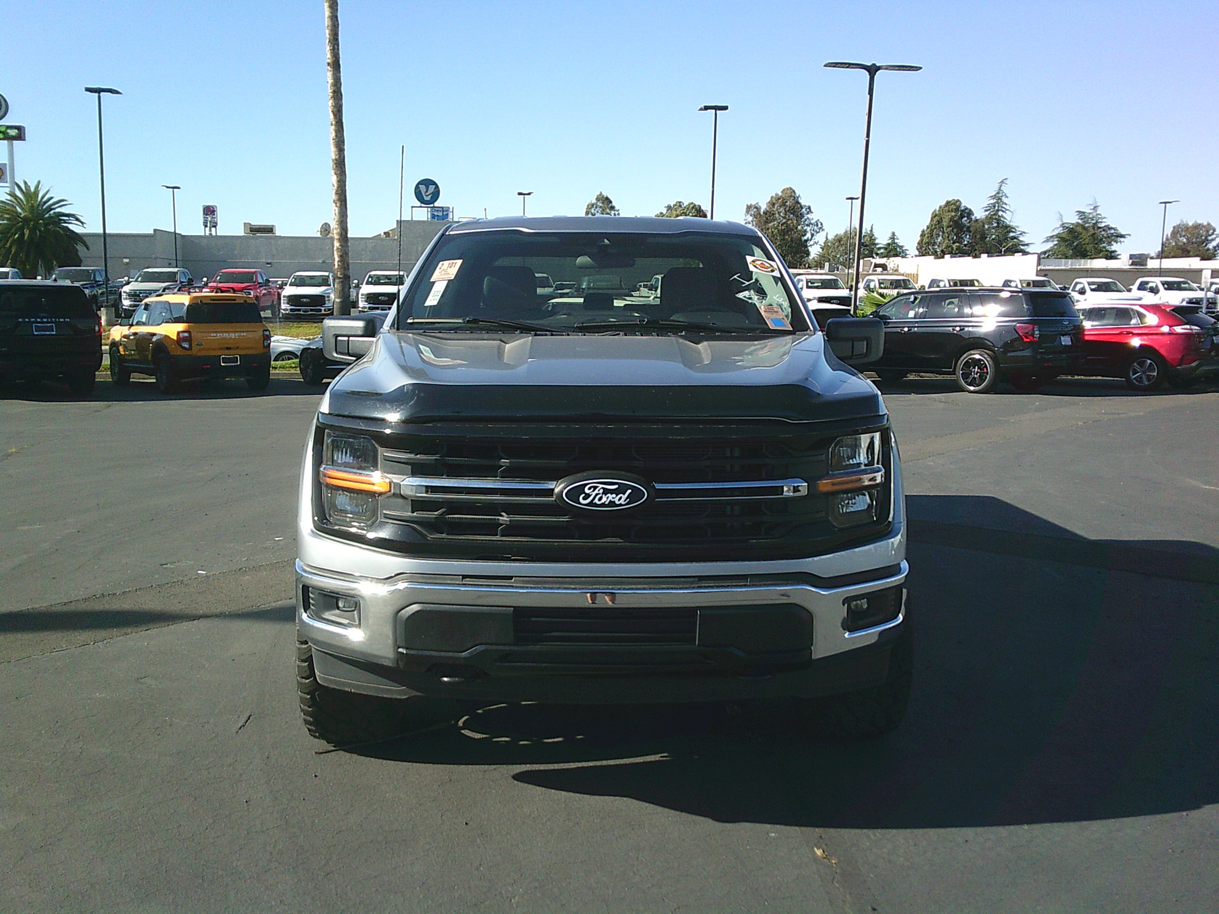 View vehicle photo 3