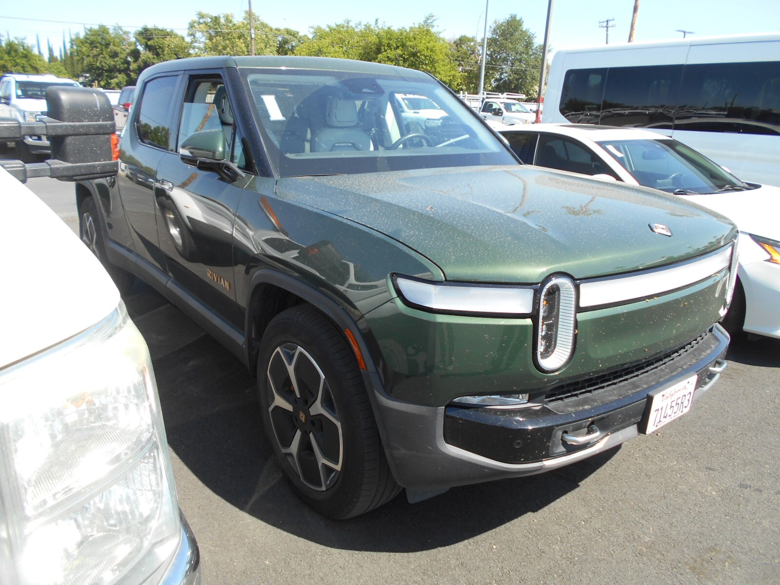 2022 Rivian R1T Adventure photo 3