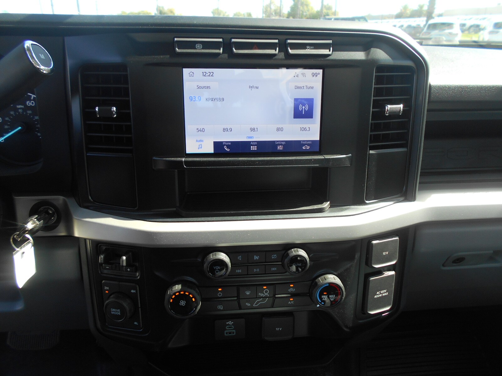 2024 Ford F-550 photo 3