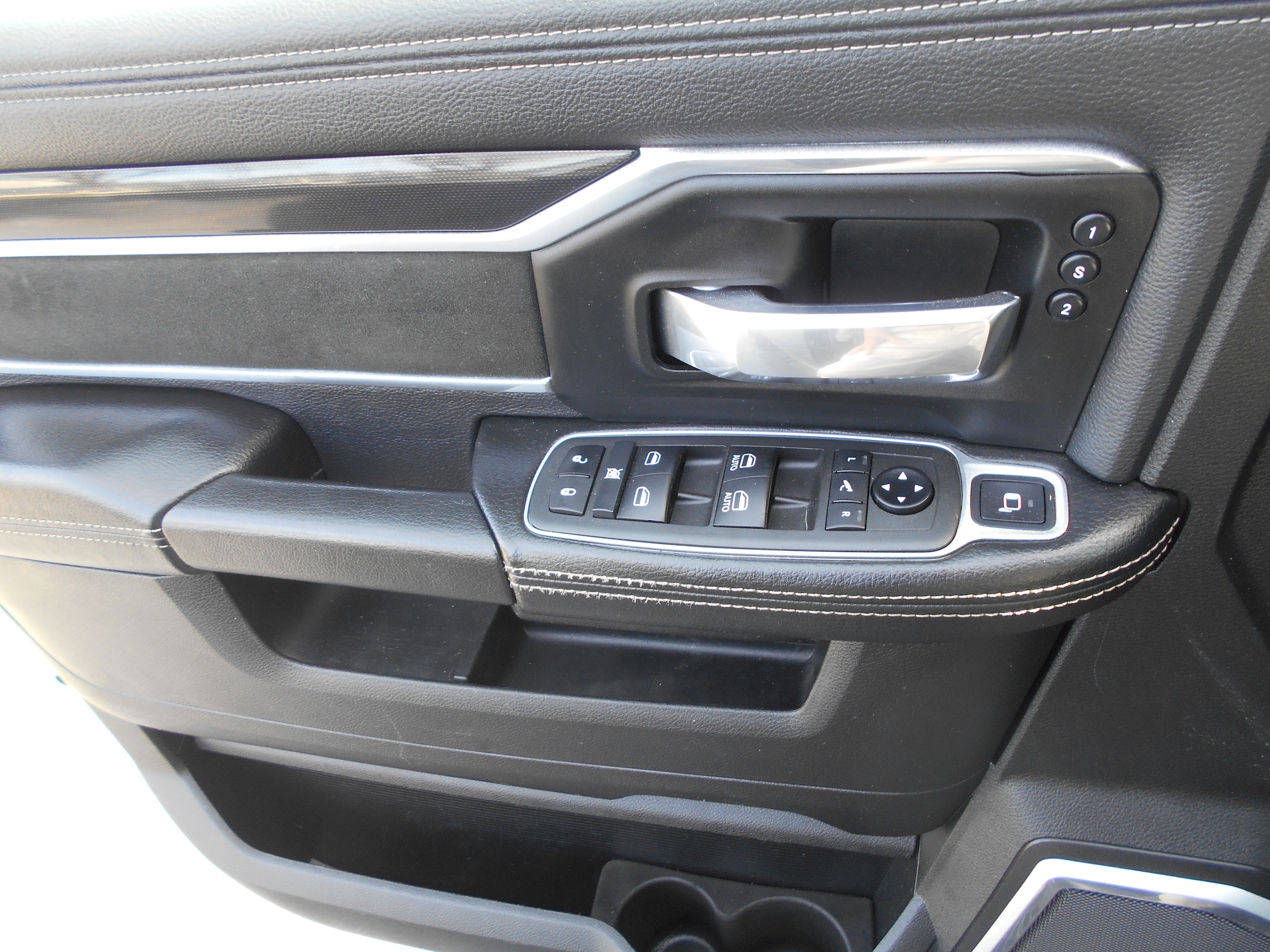 2021 Ram 3500 Leather photo 5