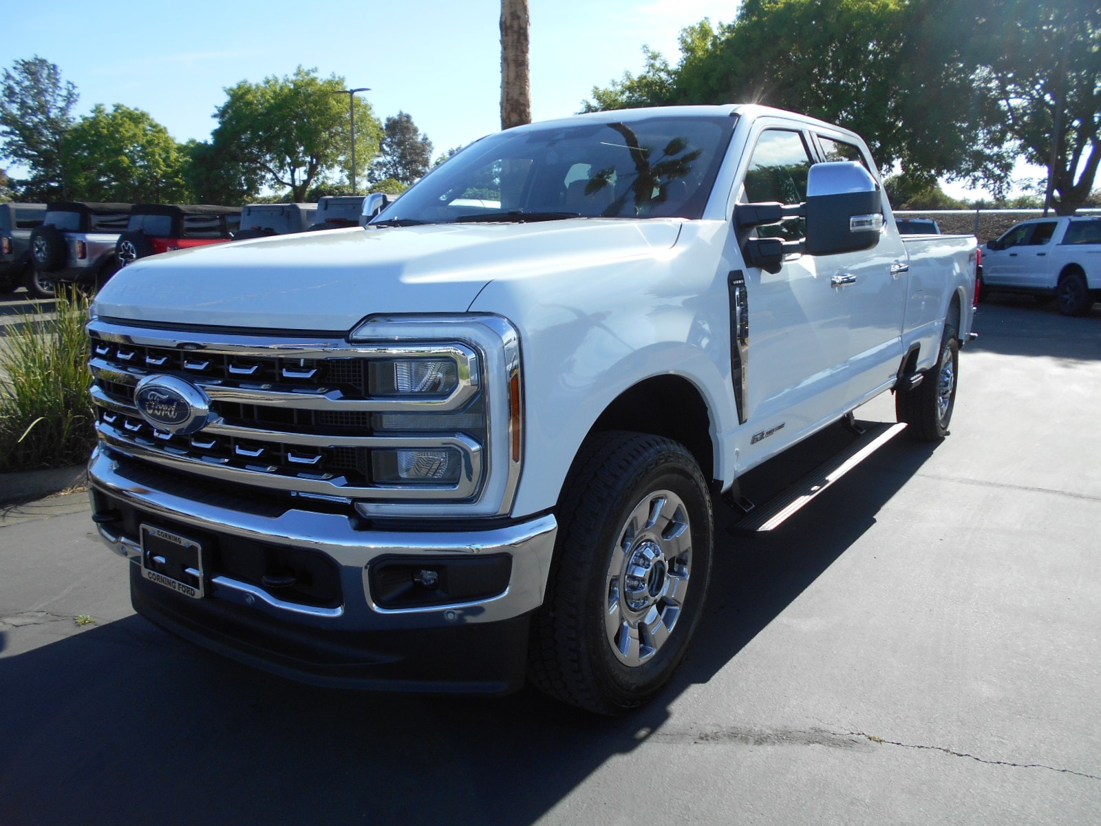 2025 Ford F-350 Super Duty Lariat's photo