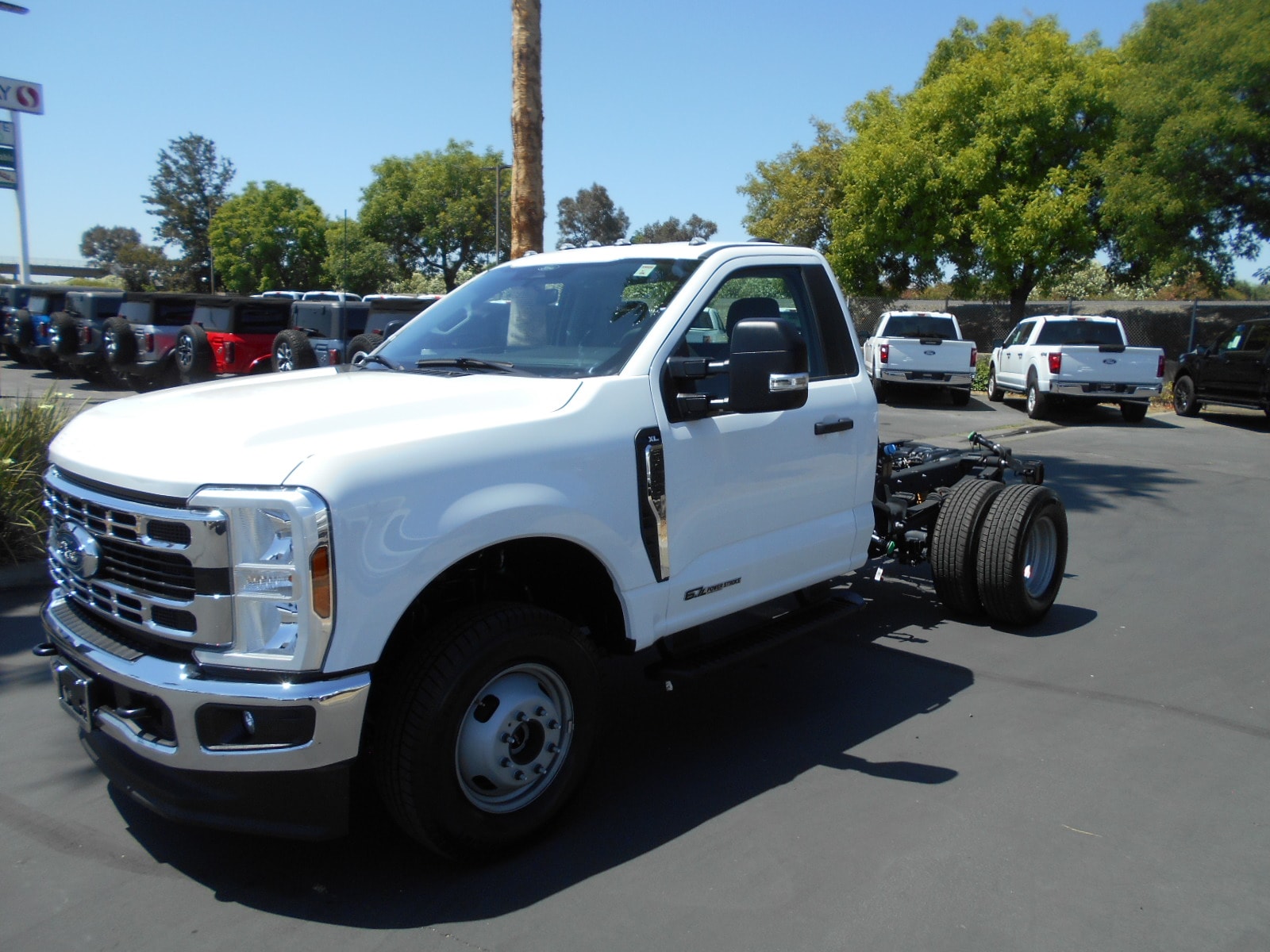 2024 Ford F-350 Super Duty Chassis Cab XL's photo