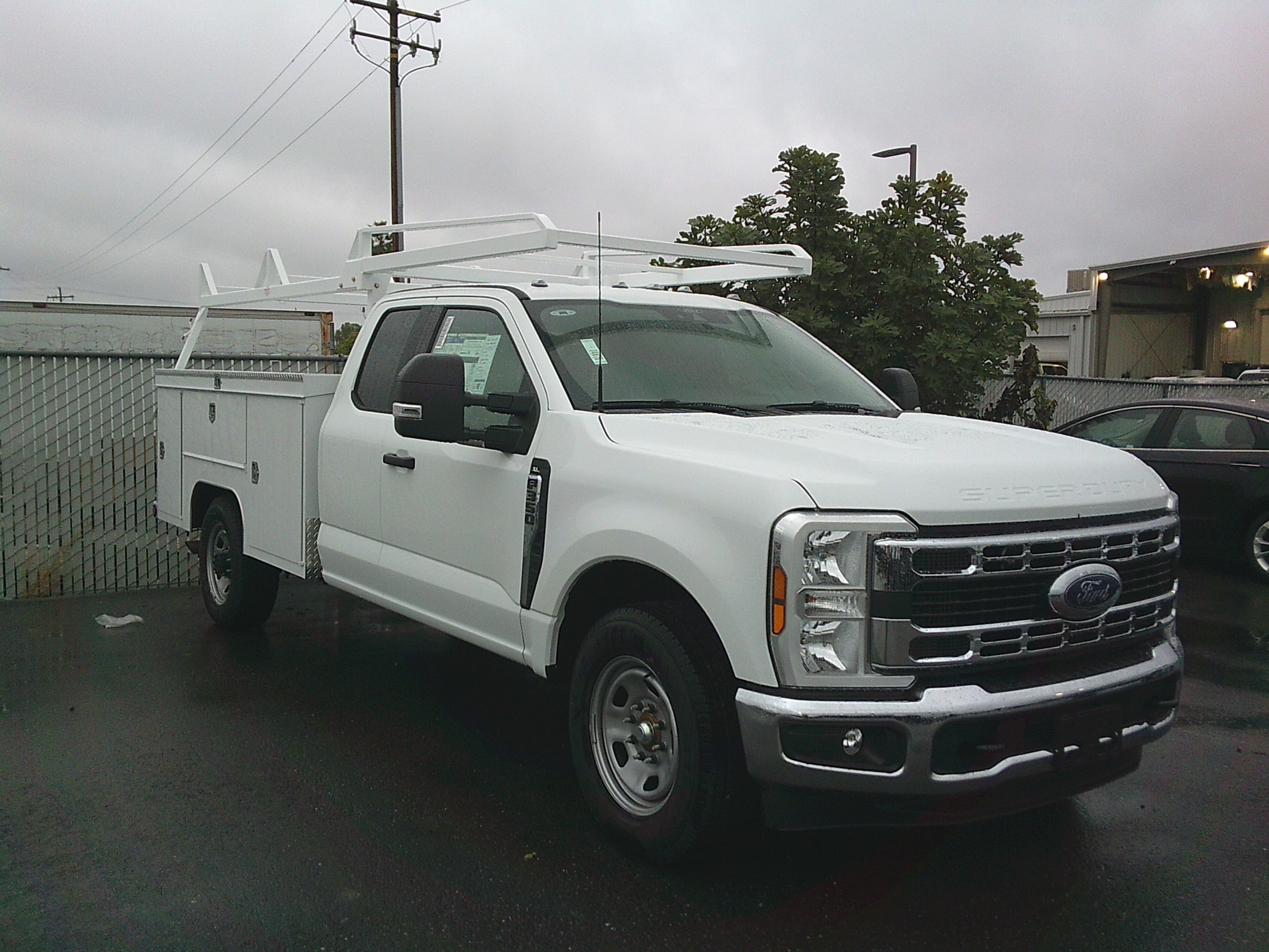 2026 Ford F-350 Super Duty Chassis Cab XL's photo