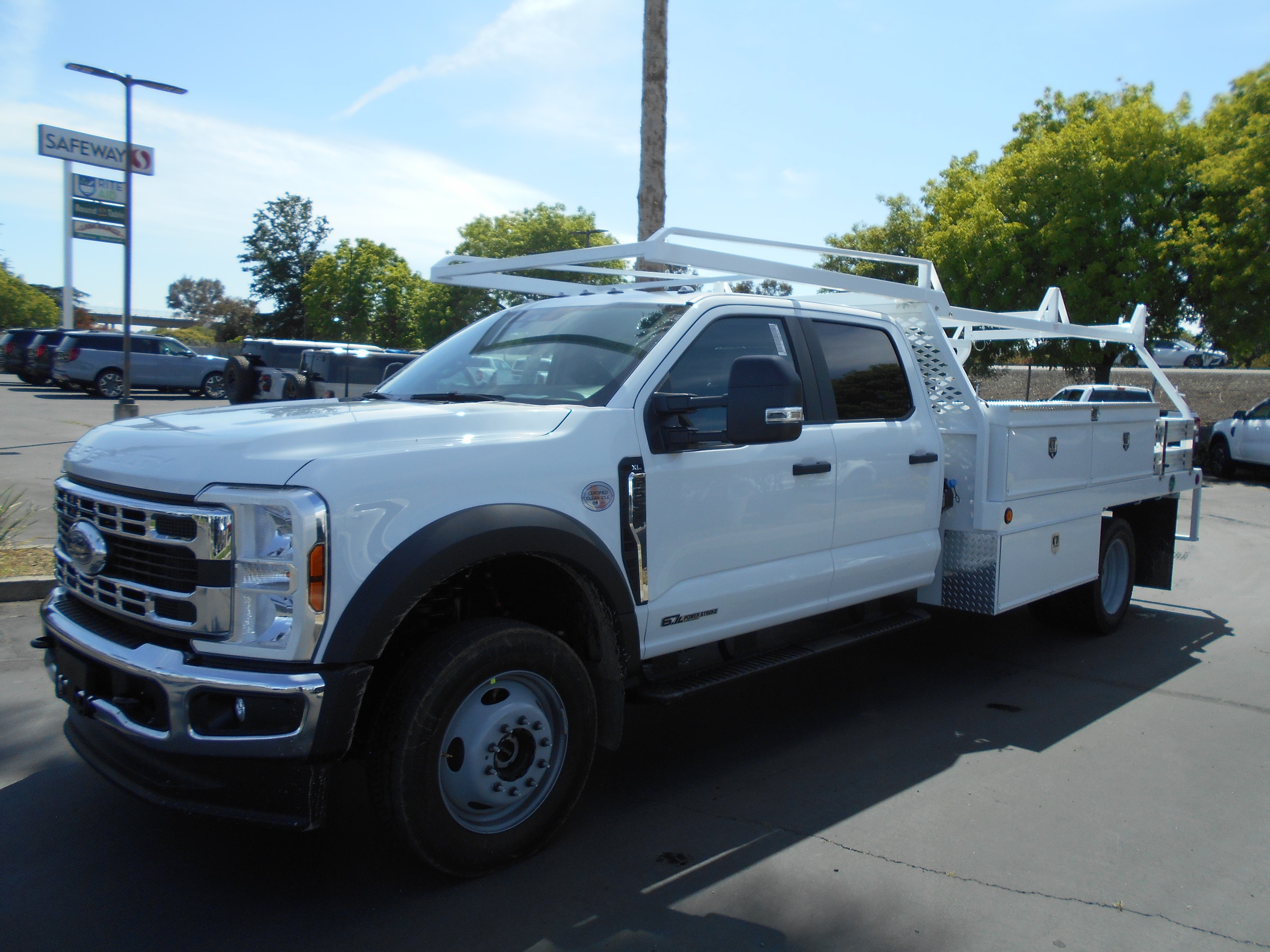 2026 Ford F-550 XL 4x4 Crew Cab 203-In DRW's photo