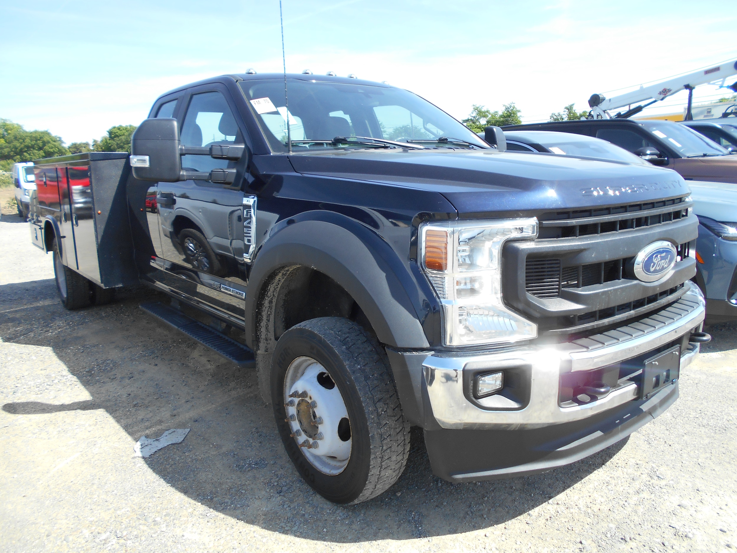 2022 Ford F-450 Chassis XL photo 3