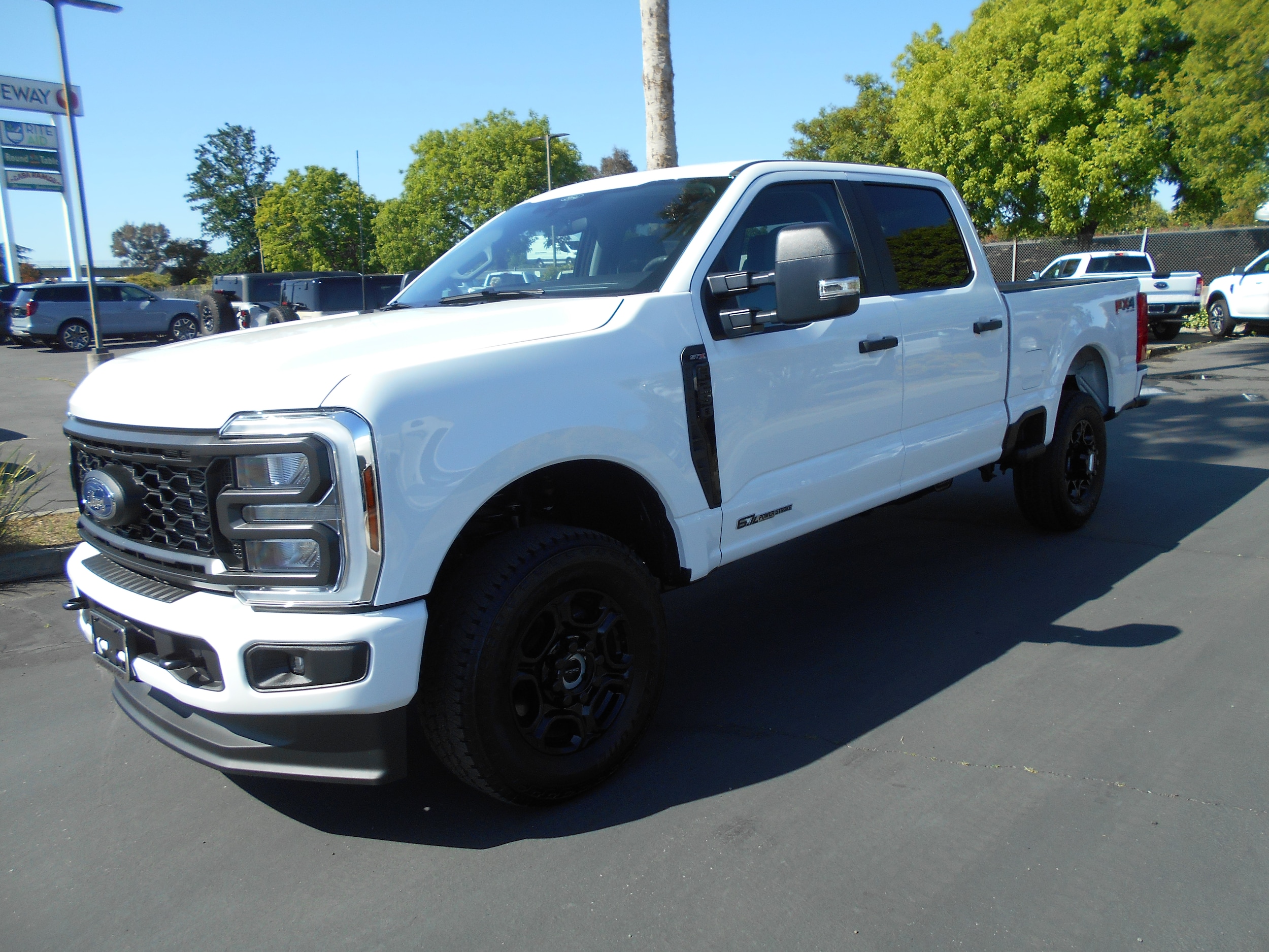 2026 Ford F-250 XL 4x4 Crew Cab 6-3/4' Box's photo