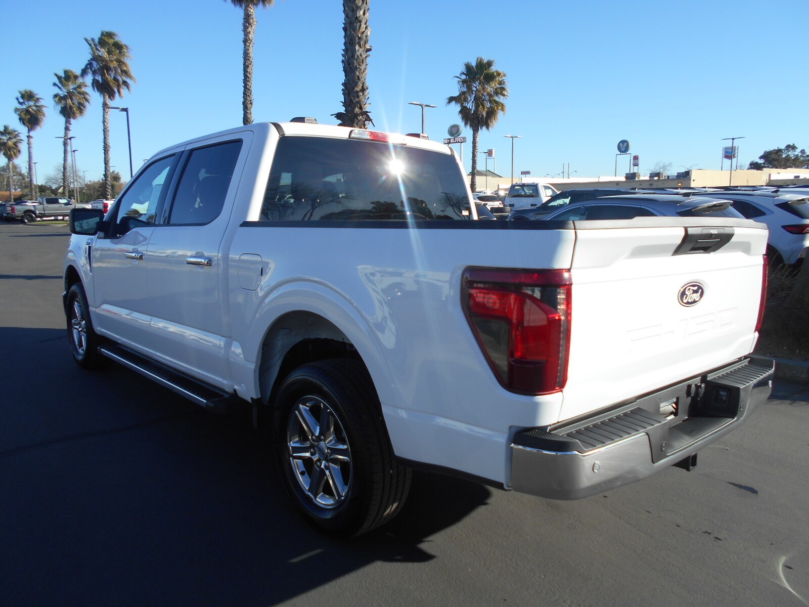 2025 Ford F-150 XLT photo 3
