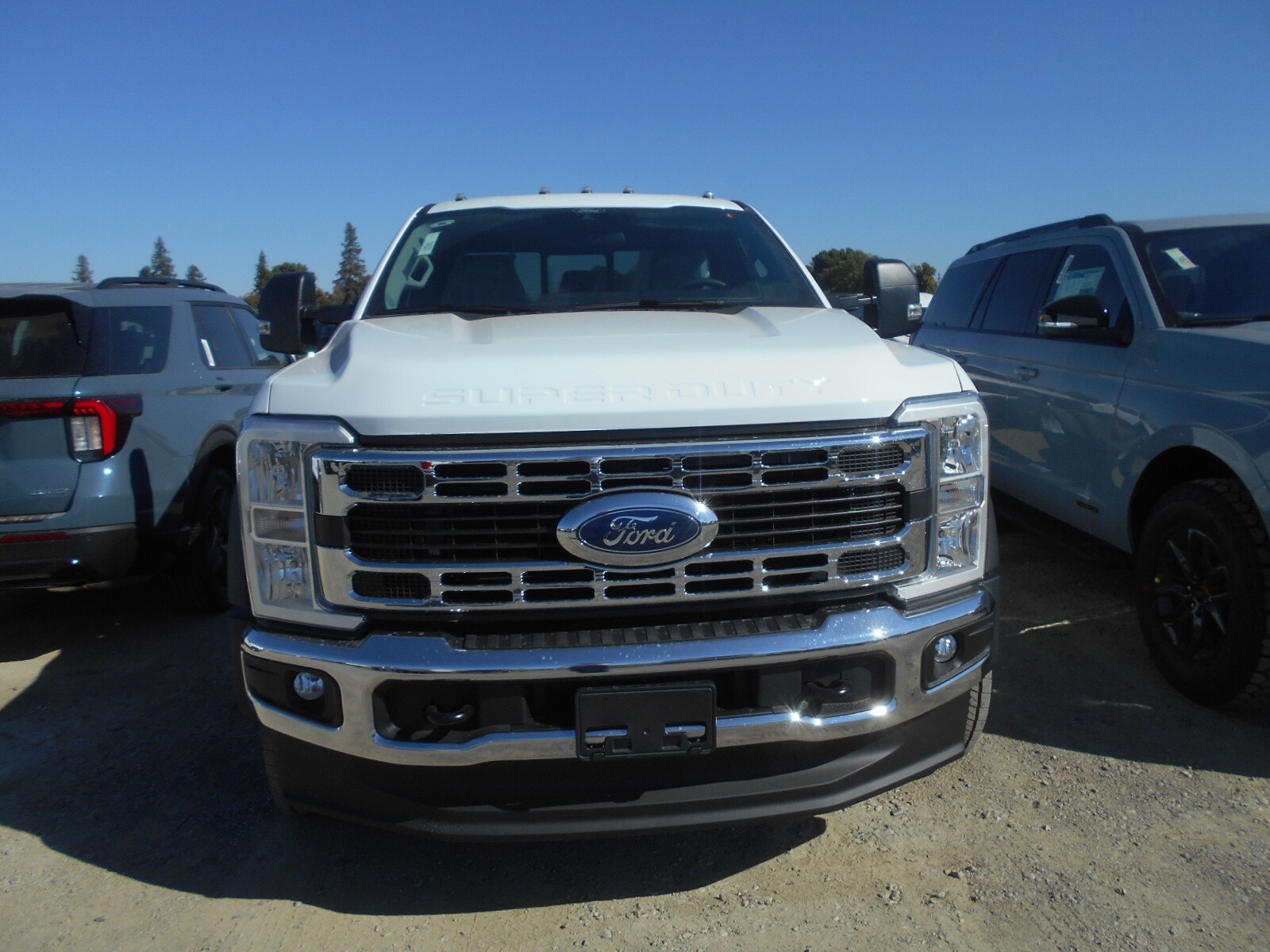 2026 Ford F-550 XL photo 2