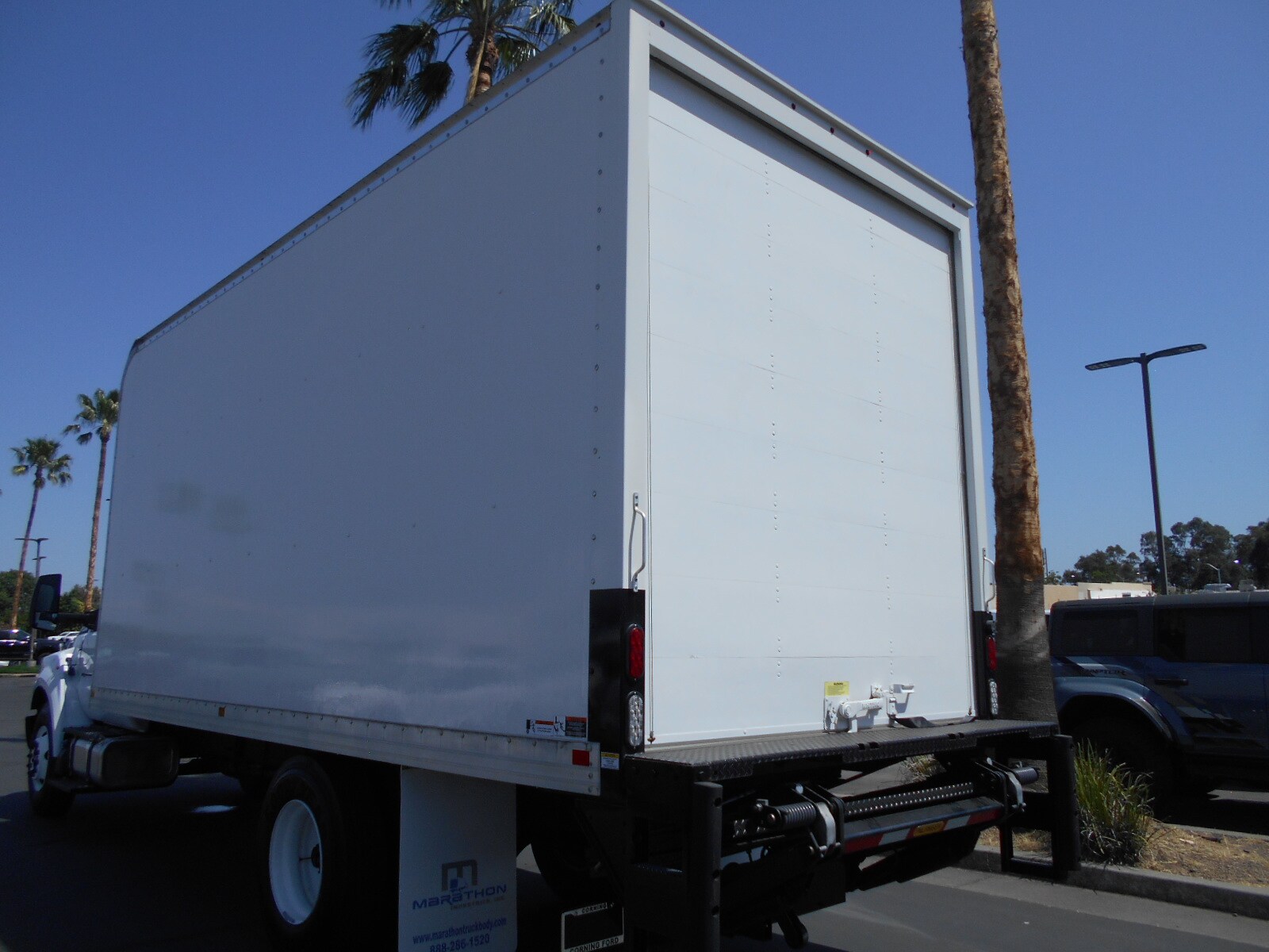 2024 Ford F-650 Base photo 3