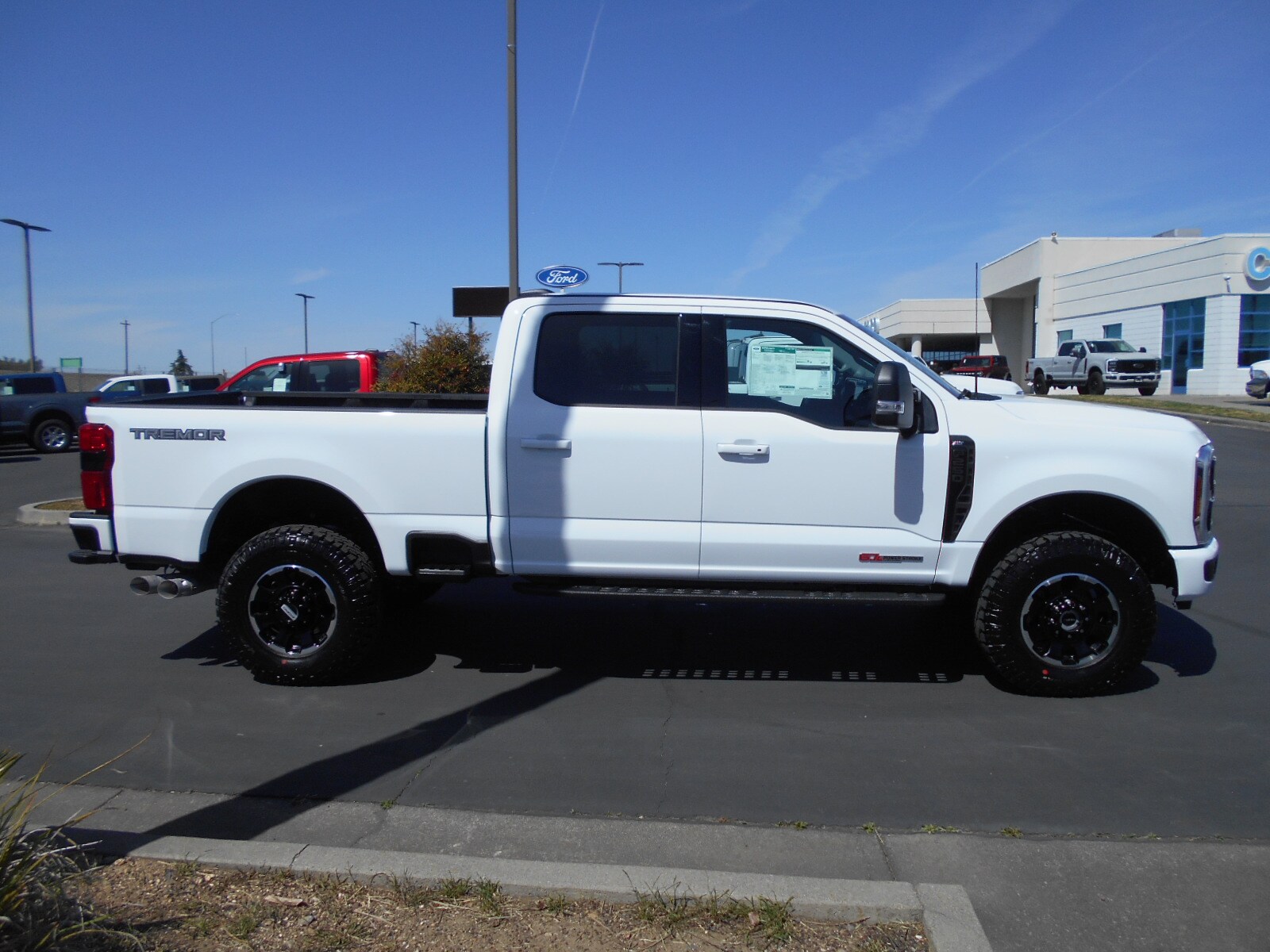 2025 Ford F-250 XLT photo 2