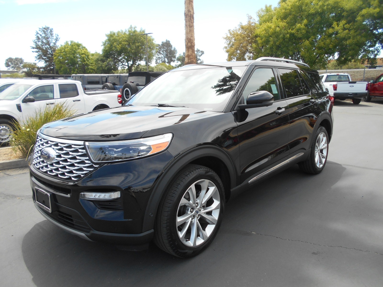 2022 Ford Explorer SUV 