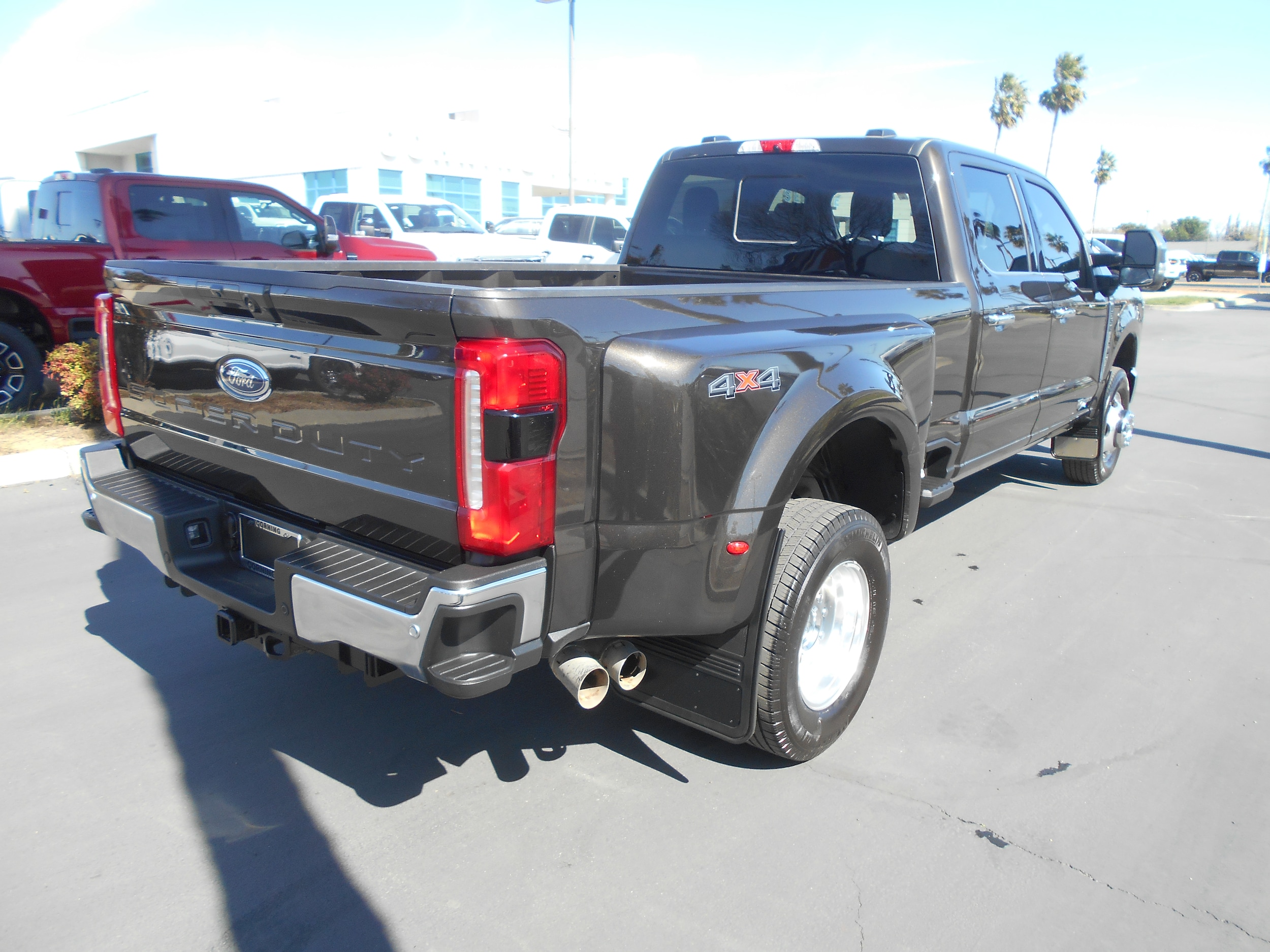 2025 Ford F-350 Lariat photo 6