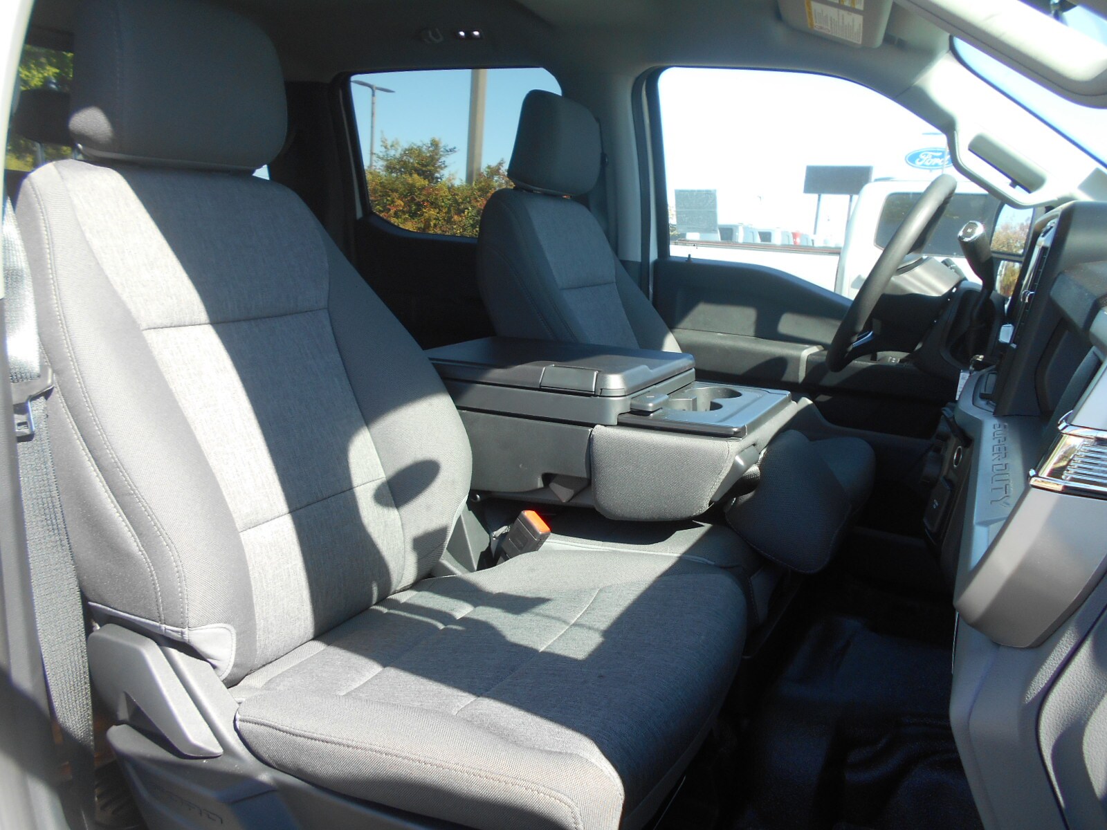 2025 Ford F-550 XL photo 2