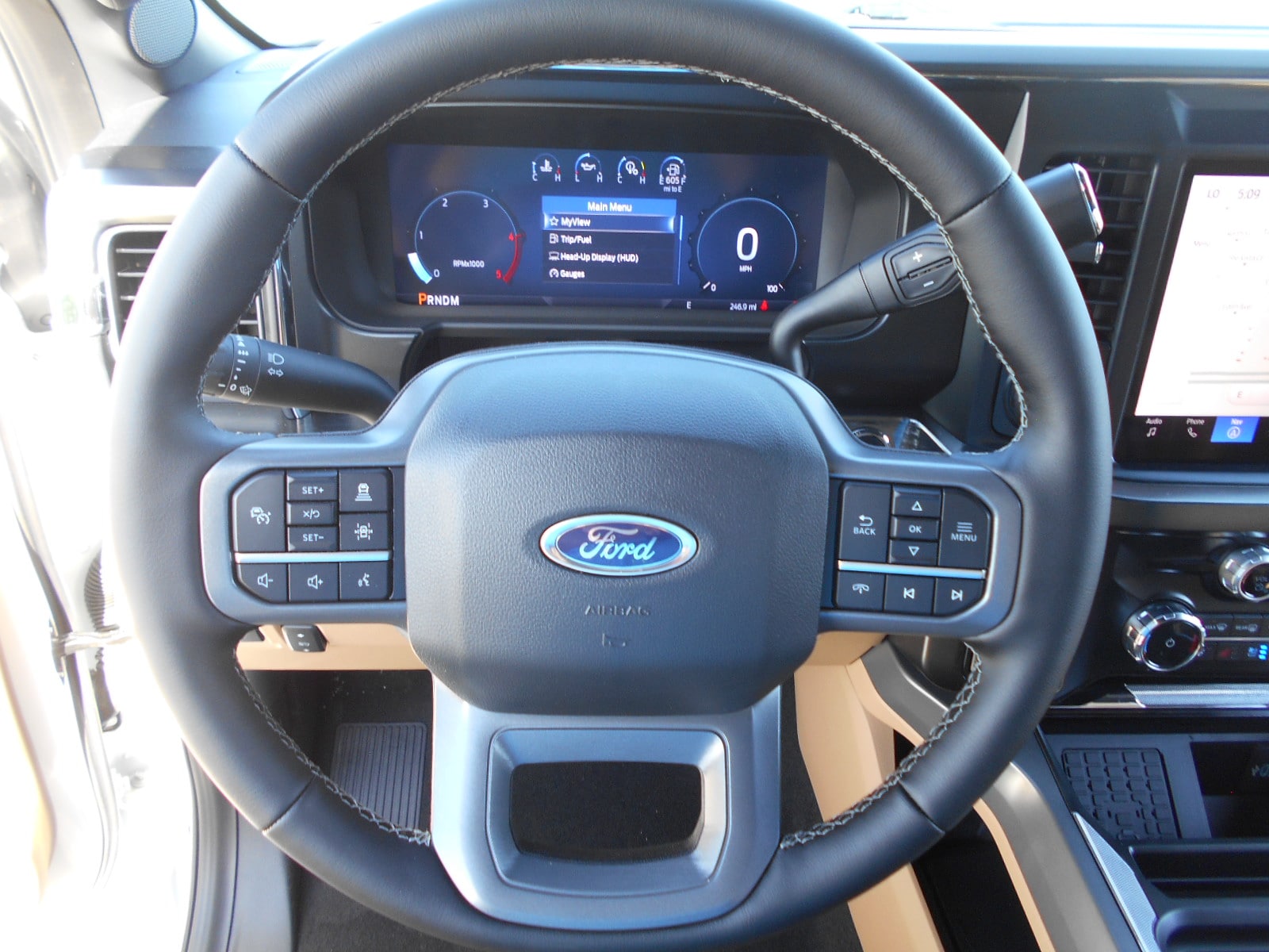 2025 Ford F-350 Super Duty Lariat - Photo 10