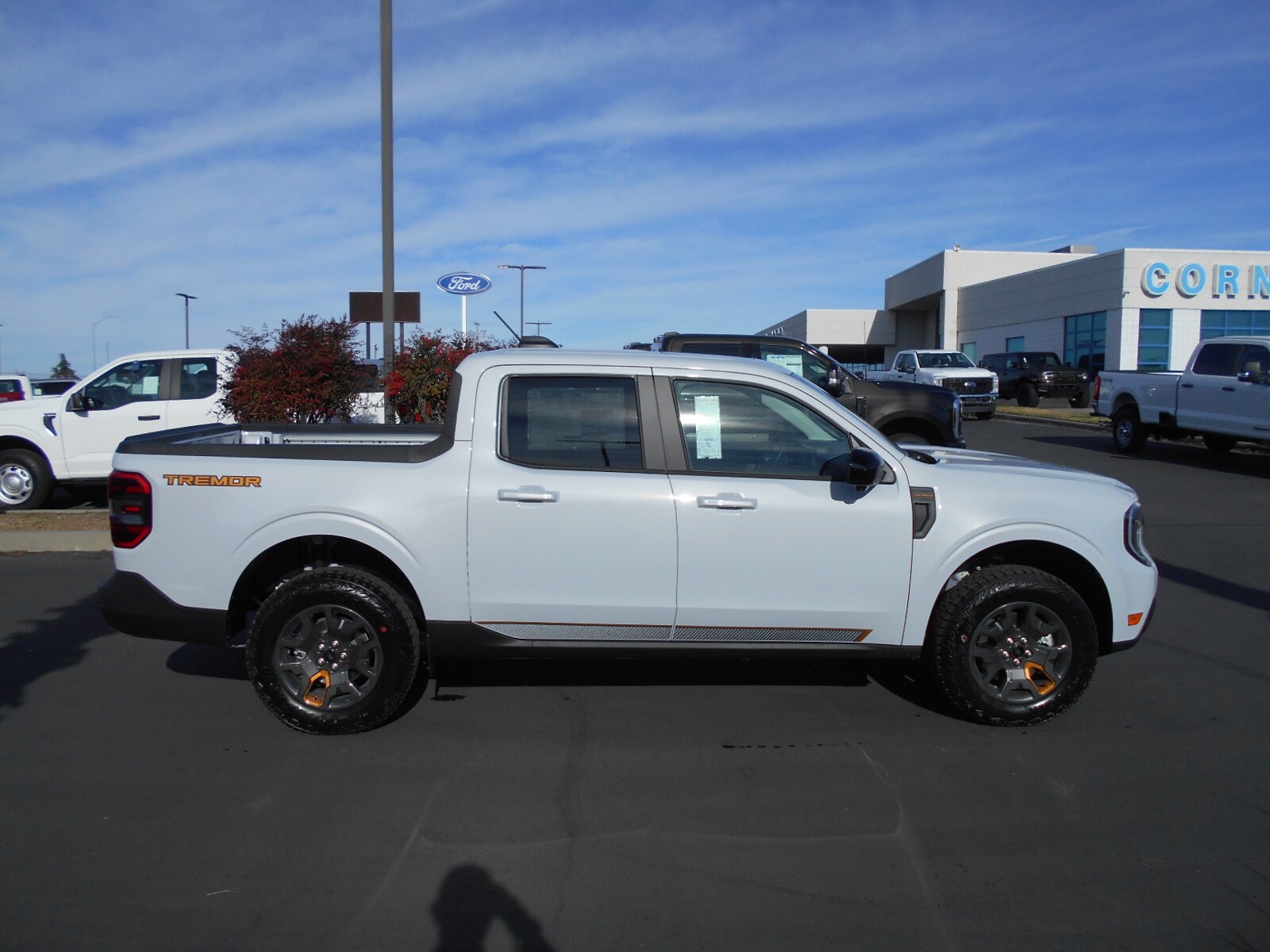 2025 Ford Maverick Tremor photo 2