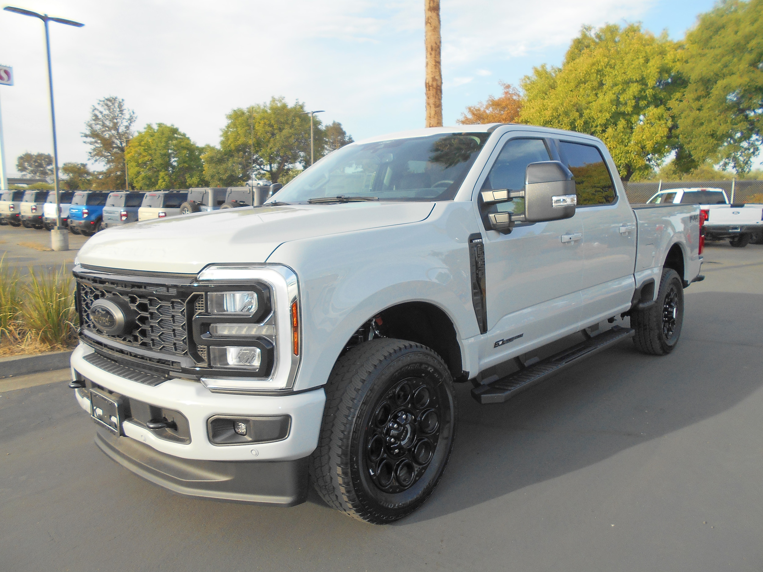 2025 Ford F-250 Super Duty Lariat's photo