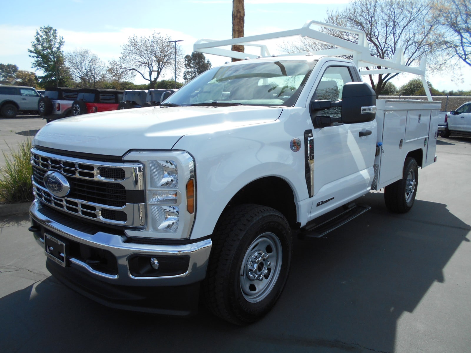 2025 Ford F-350 Chassis Regular Cab 