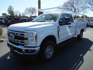 2025 Ford F-350 Chassis Truck Super Cab