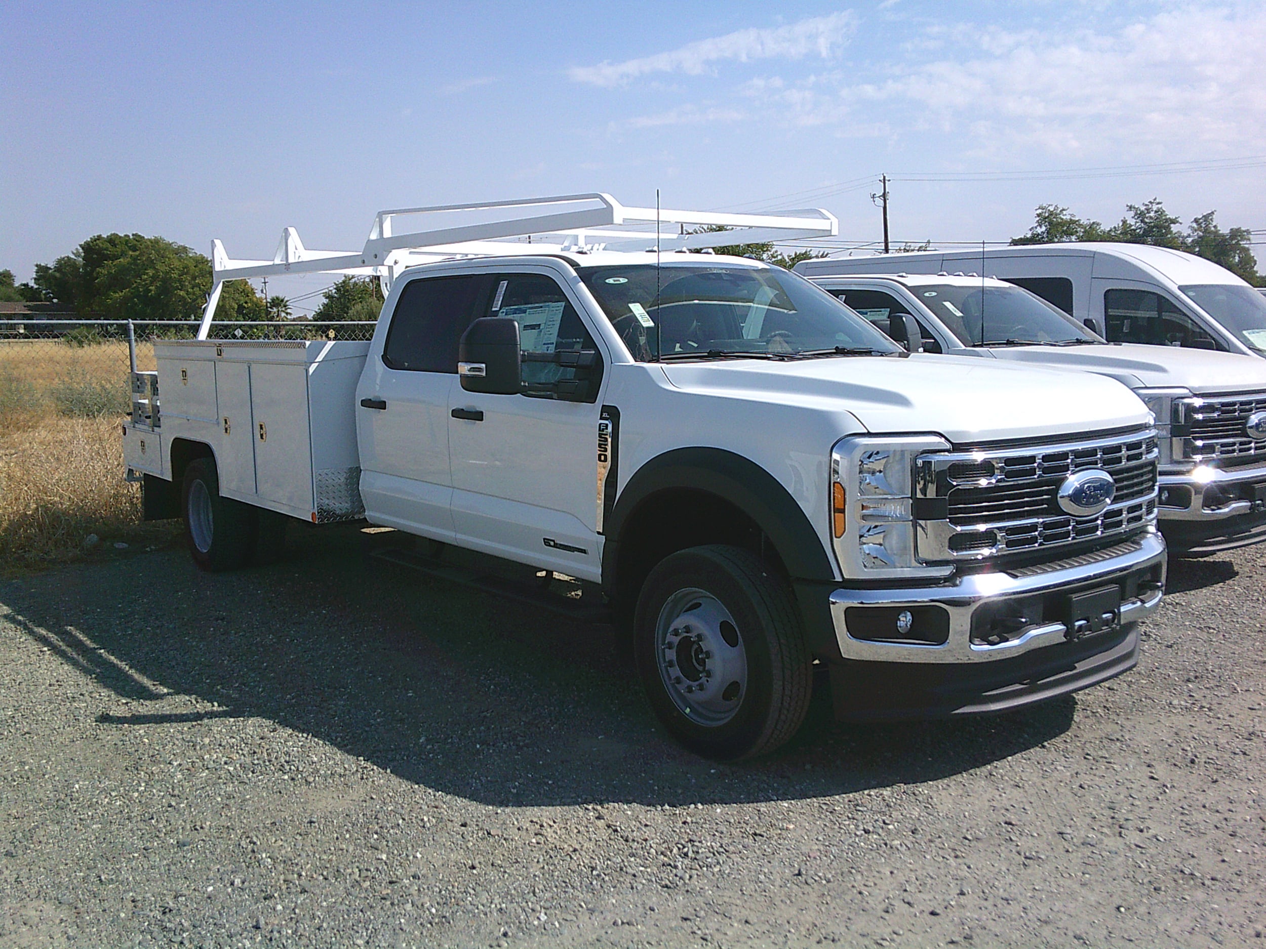 2026 Ford F-550 Super Duty Chassis Cab XL's photo