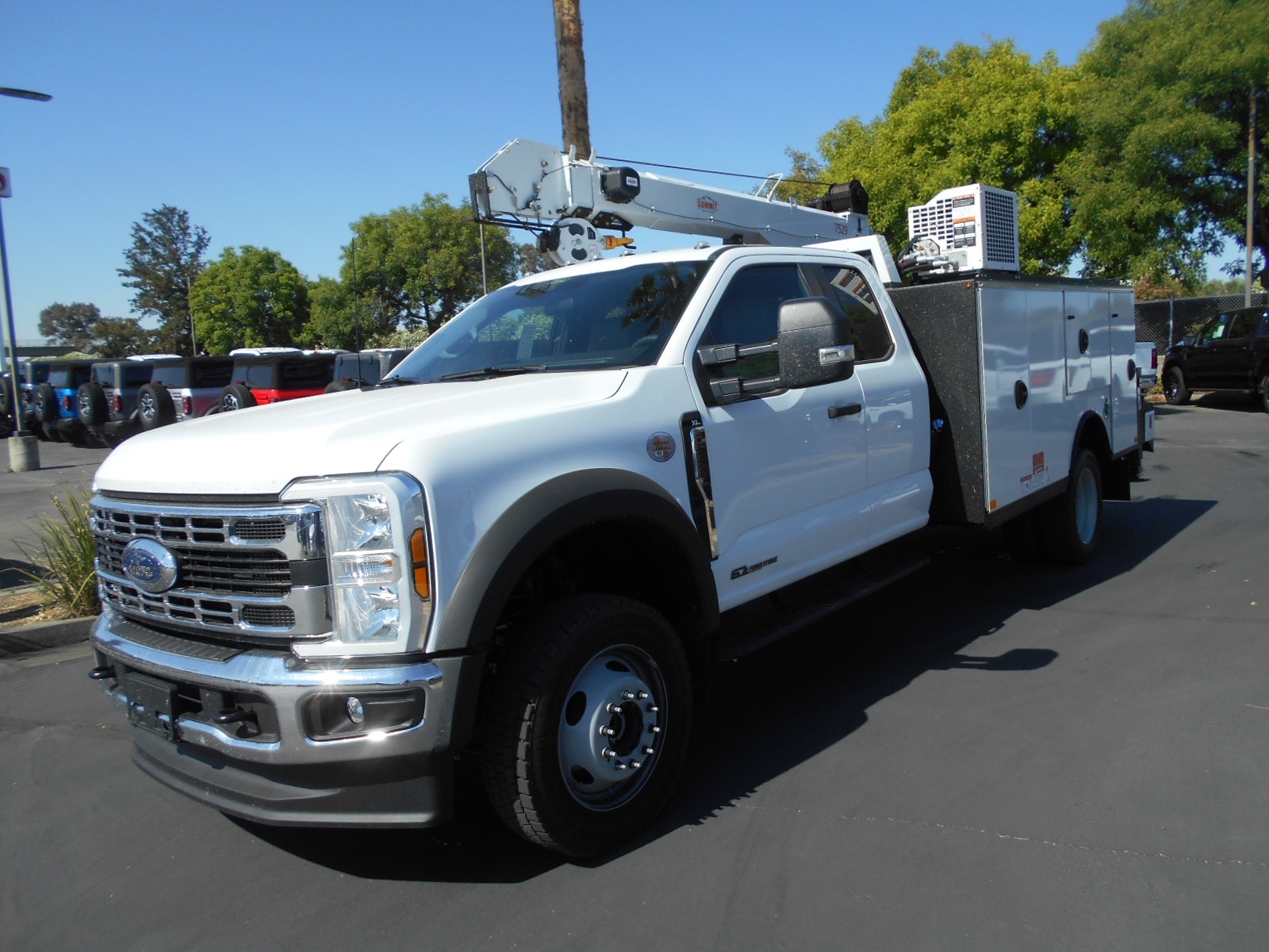 2025 Ford F-550 Super Duty Chassis Cab XL's photo