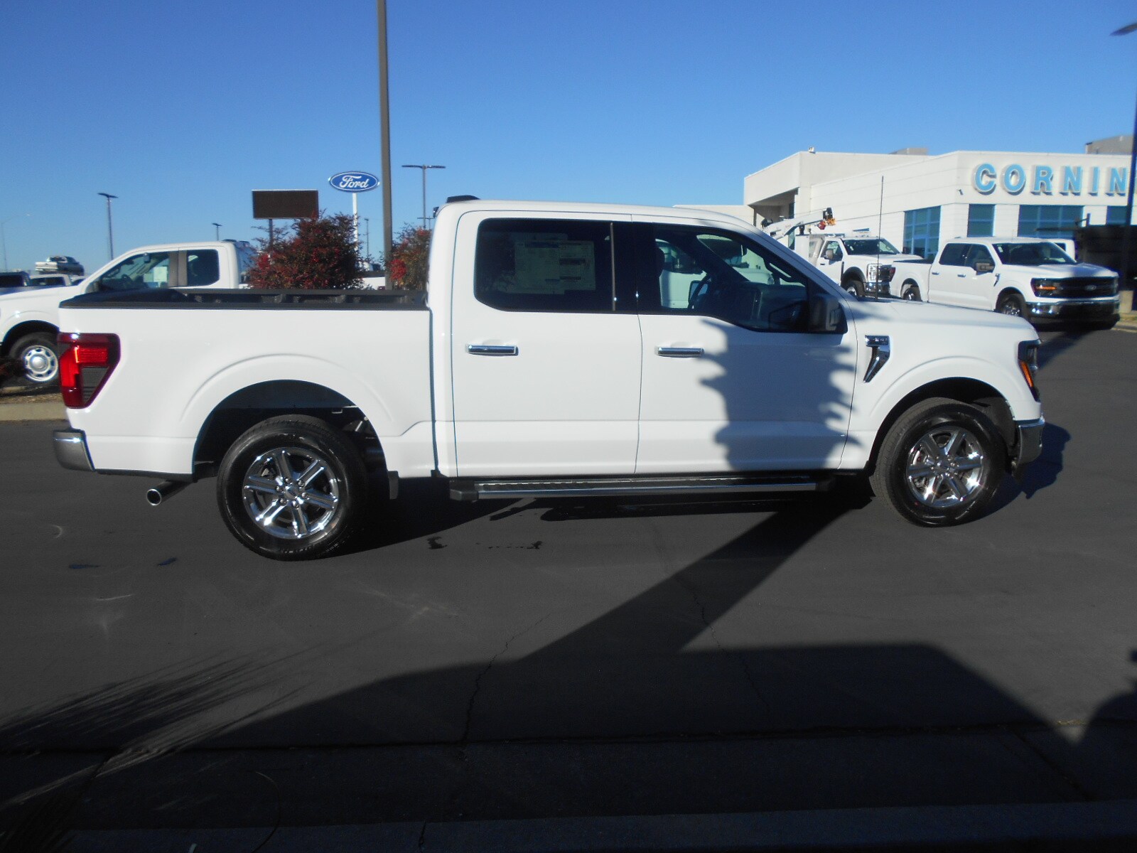 2025 Ford F-150 XLT photo 2