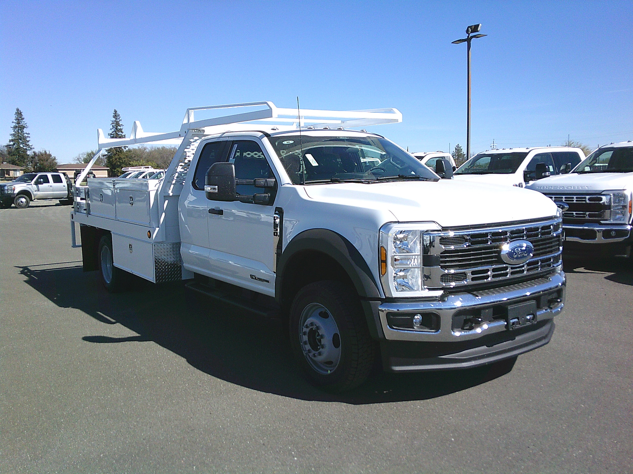 2026 Ford F-550 XL 4x4 SuperCab 192-In DRW's photo
