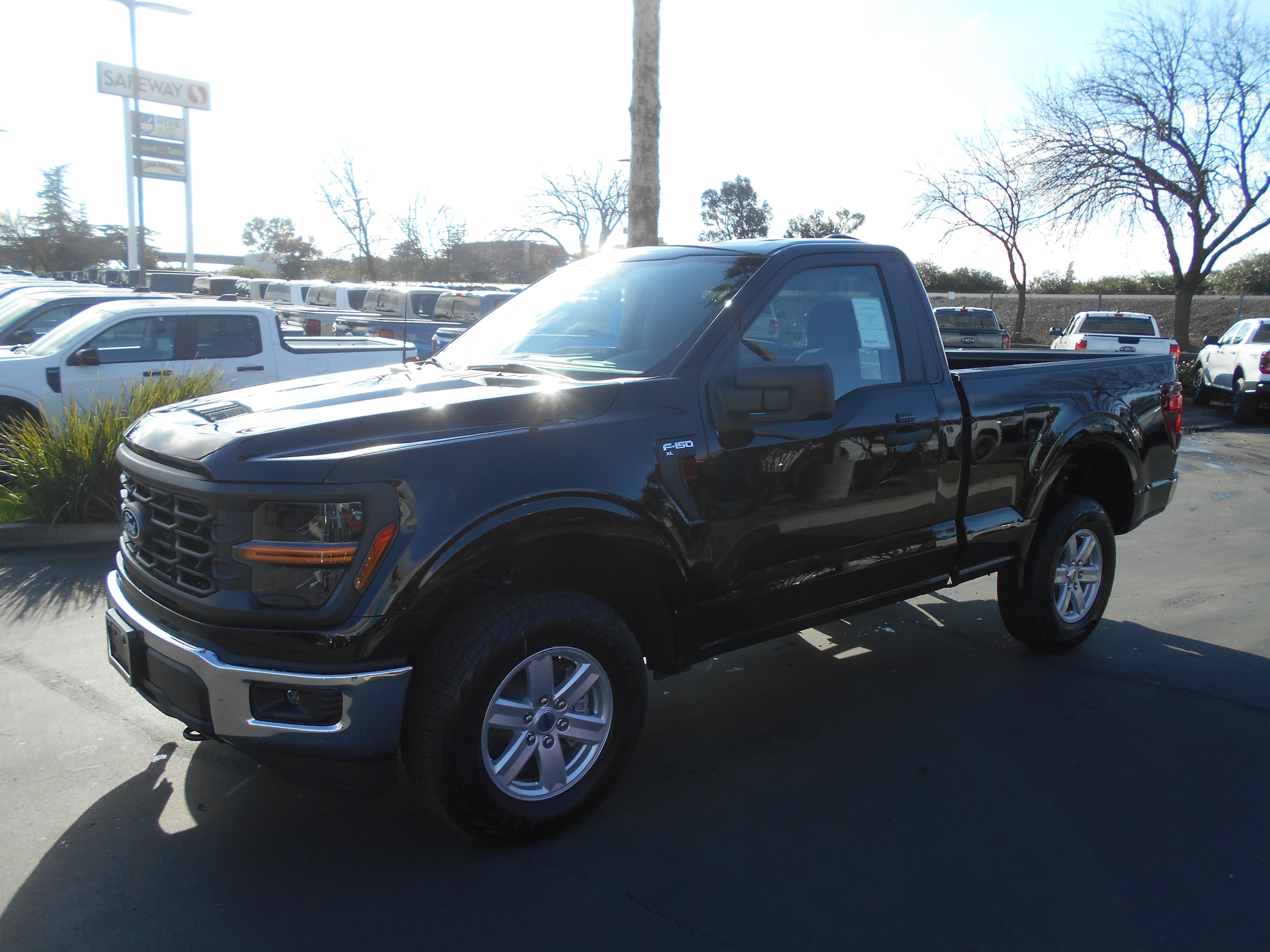 2026 Ford F-150 XL's photo