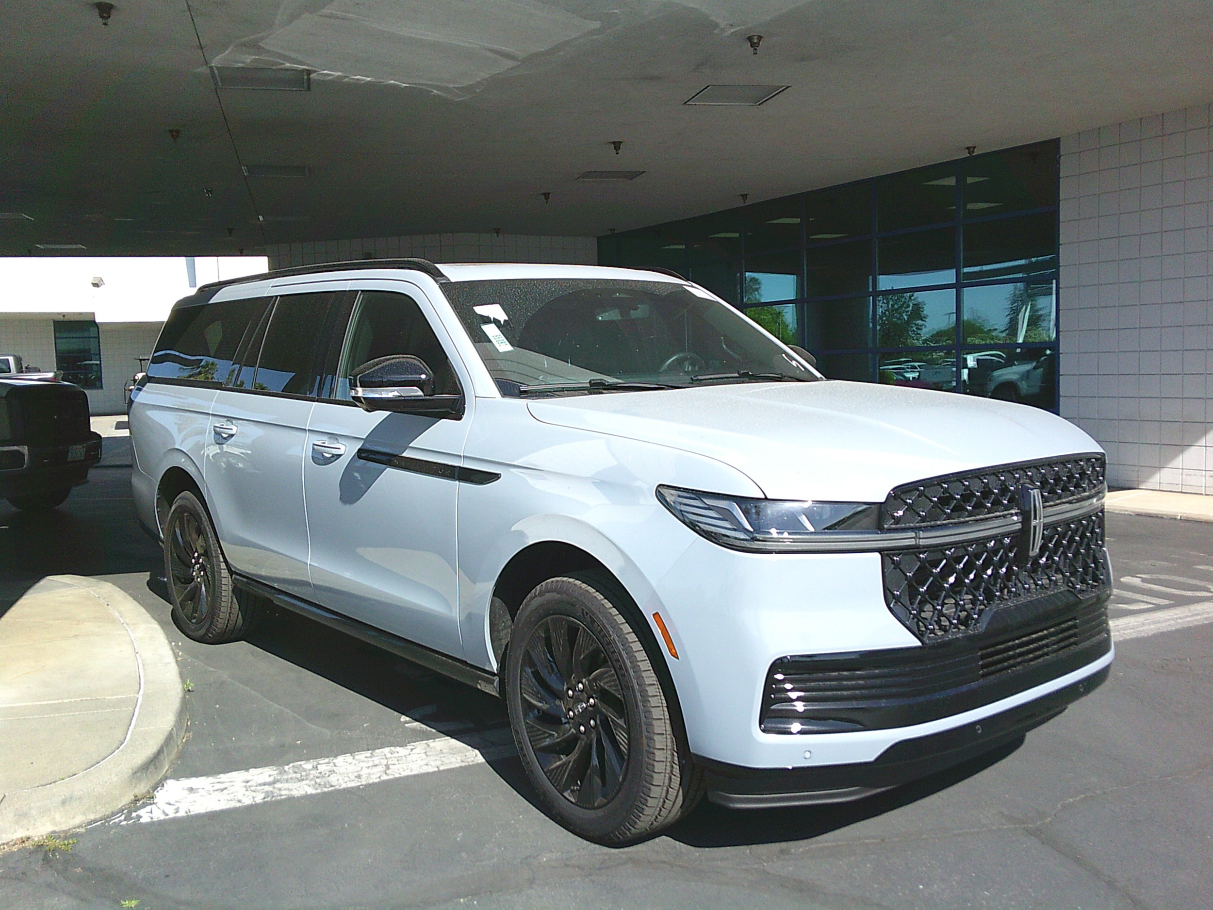 2026 Lincoln Navigator Reserve L 4WD's photo