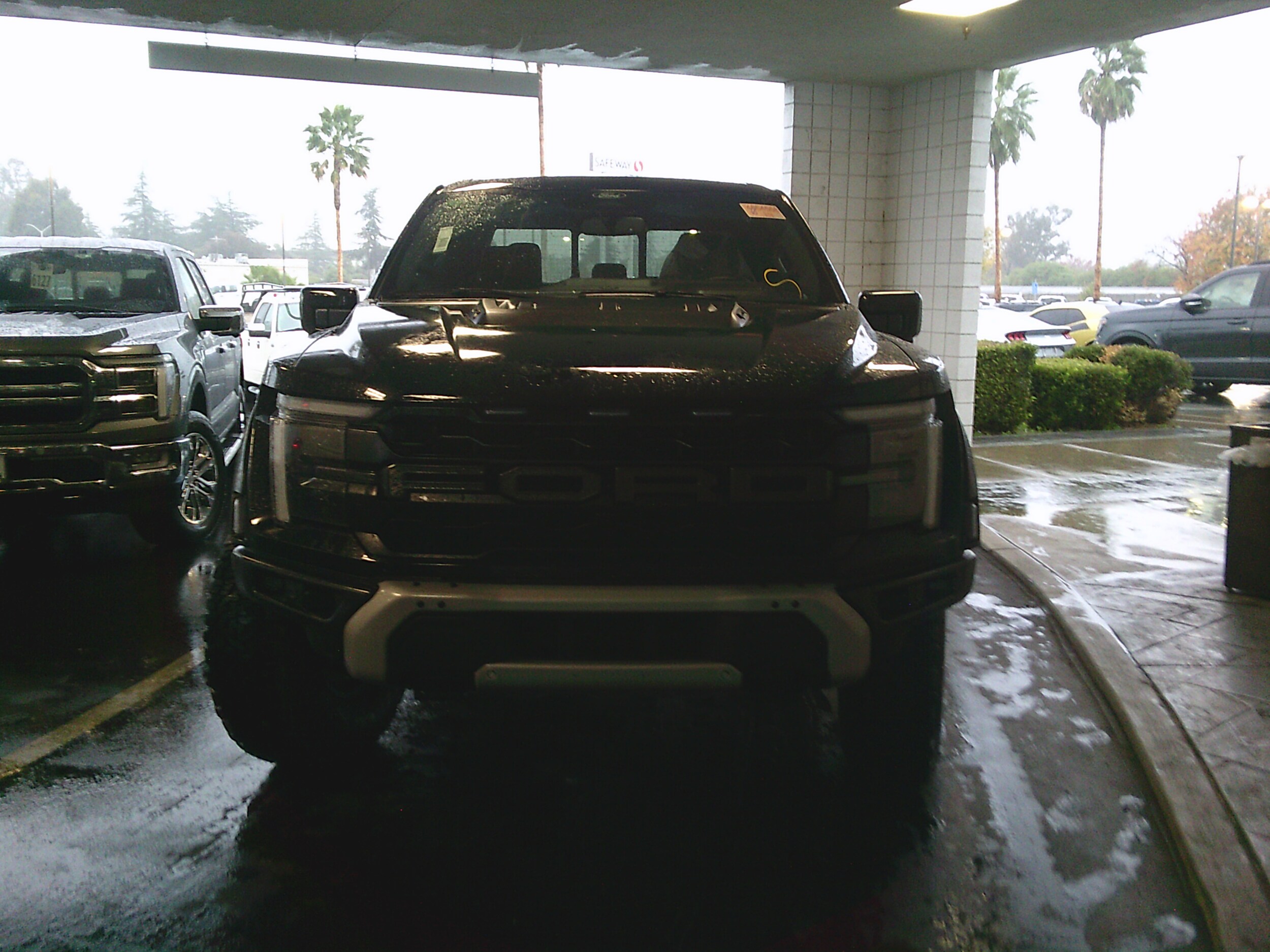 2025 Ford F-150 Raptor photo 2