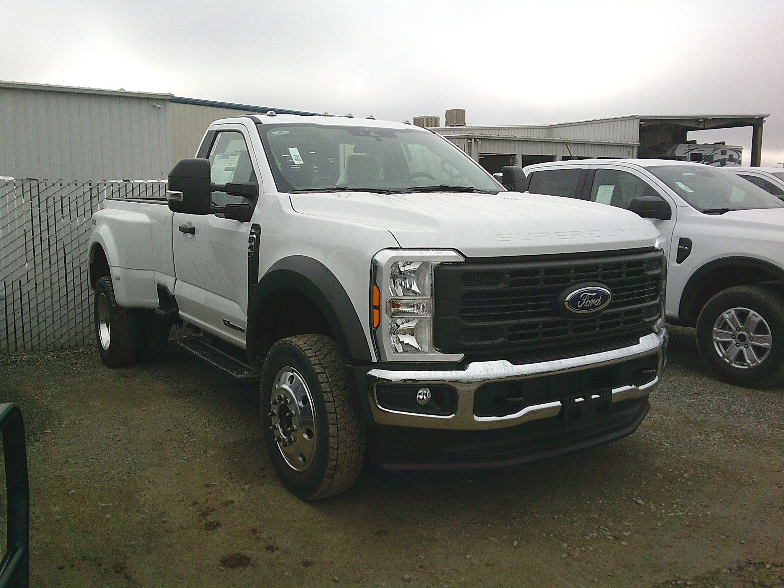 2026 Ford F-450 Super Duty XL's photo