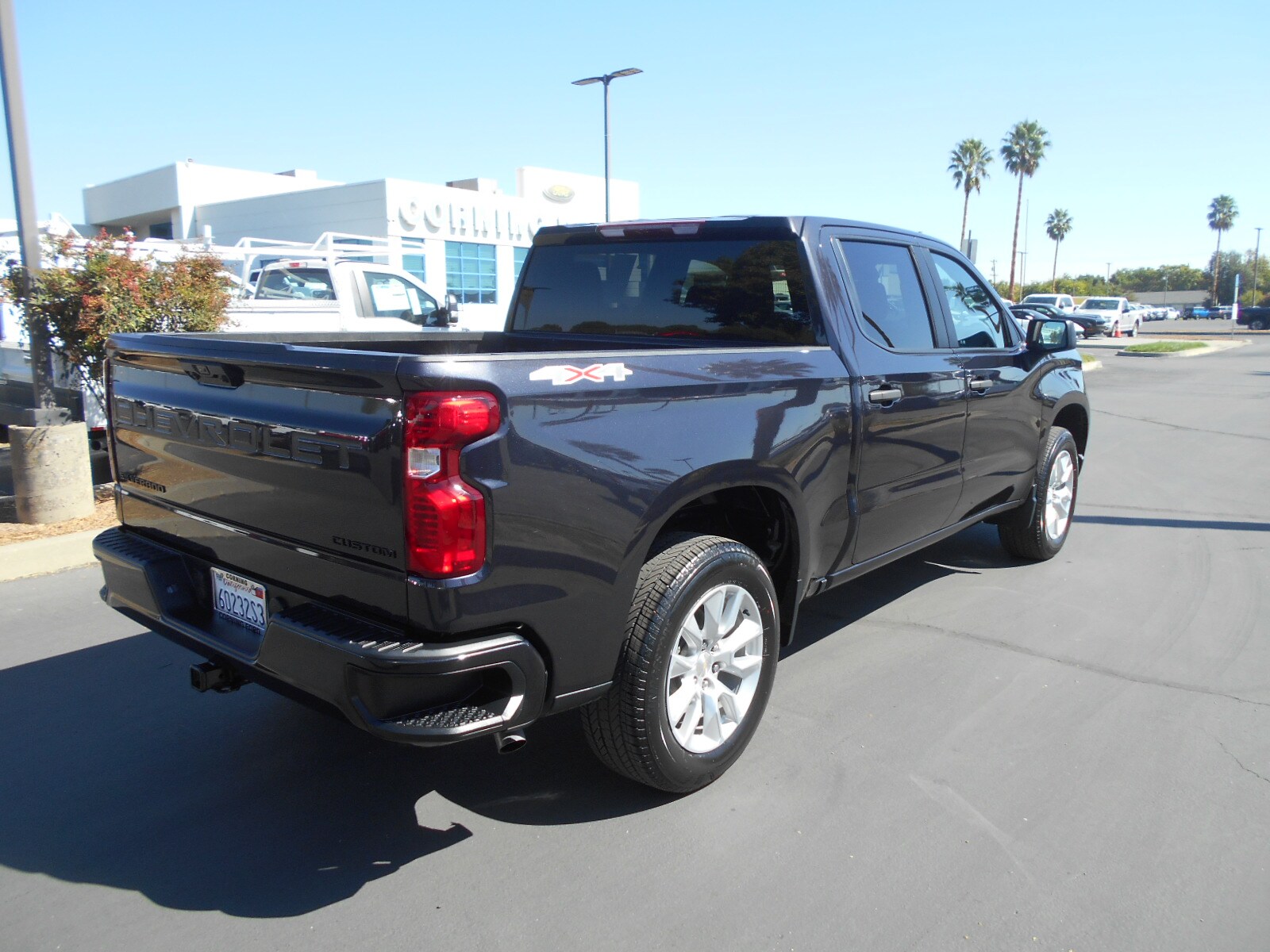 2022 Chevrolet Silverado 1500 photo 2