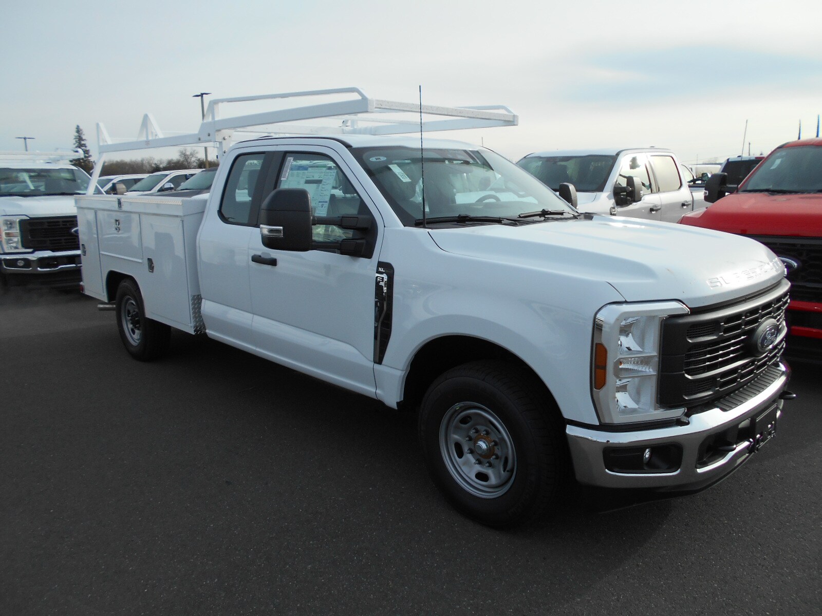 2025 Ford F-250 XL photo 3